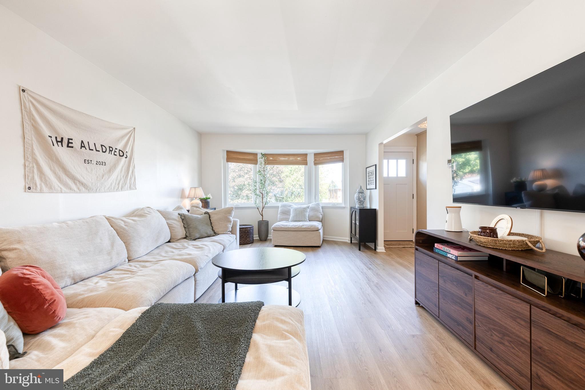 MONTROSE - Residential