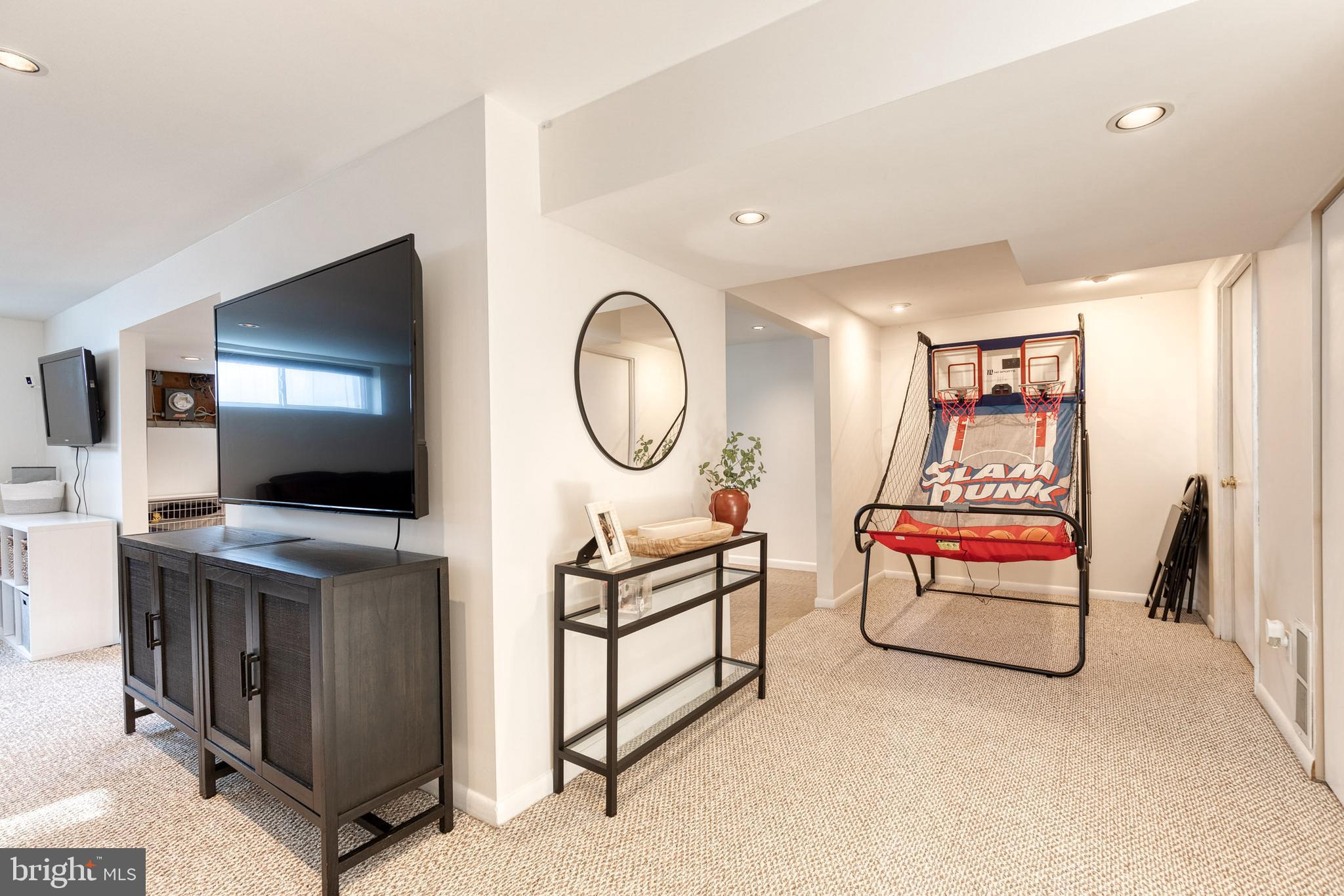 MONTROSE - Residential