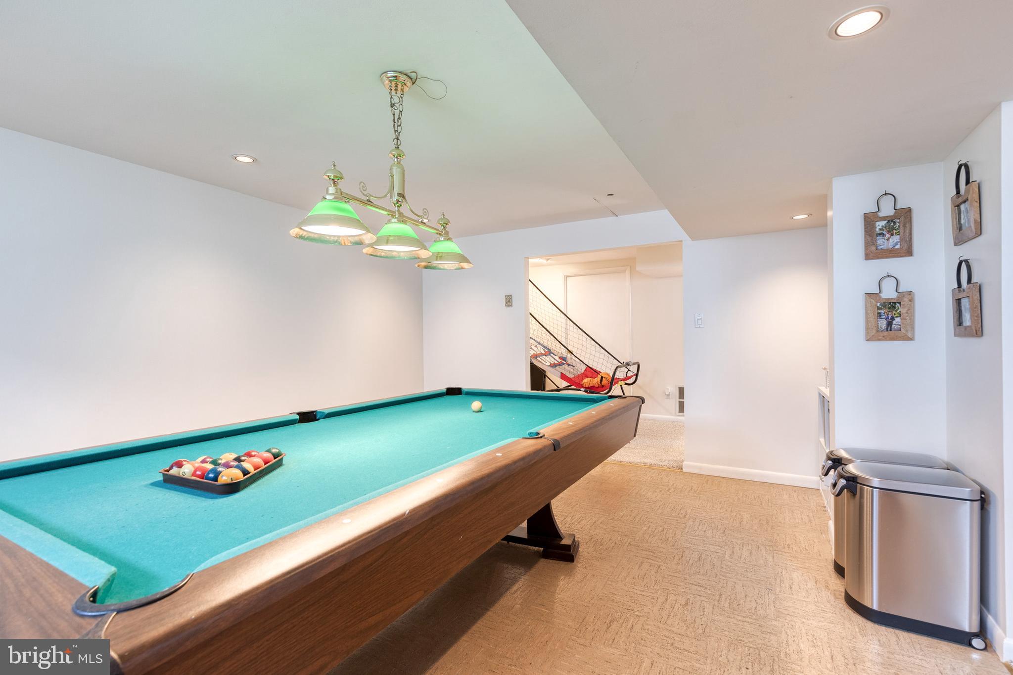 MONTROSE - Residential