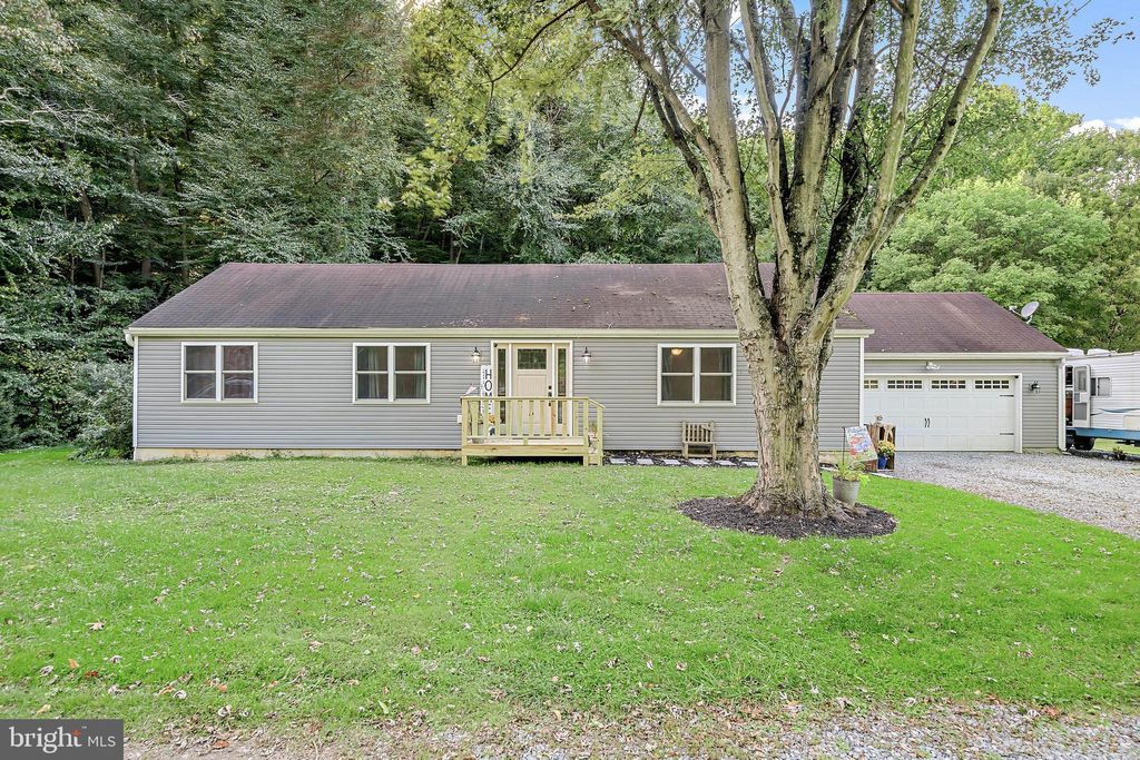 Photo of 922 MARTICVILLE RD, PEQUEA, PA 17565 (MLS # PALA2025880)