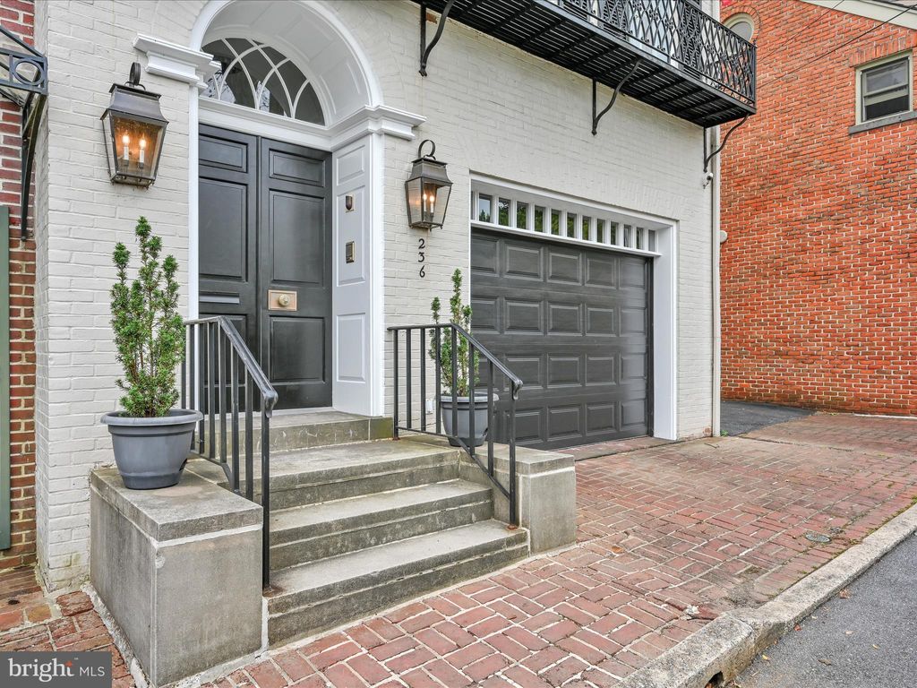 Photo of 236 E Marion Street, Lancaster, PA 17602 (MLS # PALA2039174)