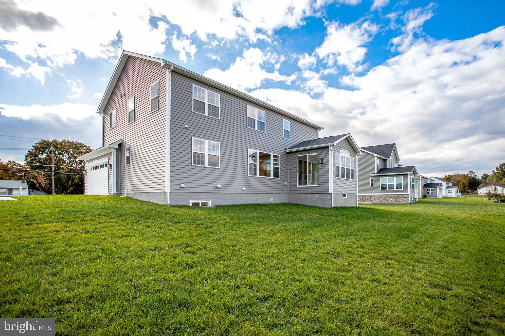 WORTHINGTON GROVE - Residential