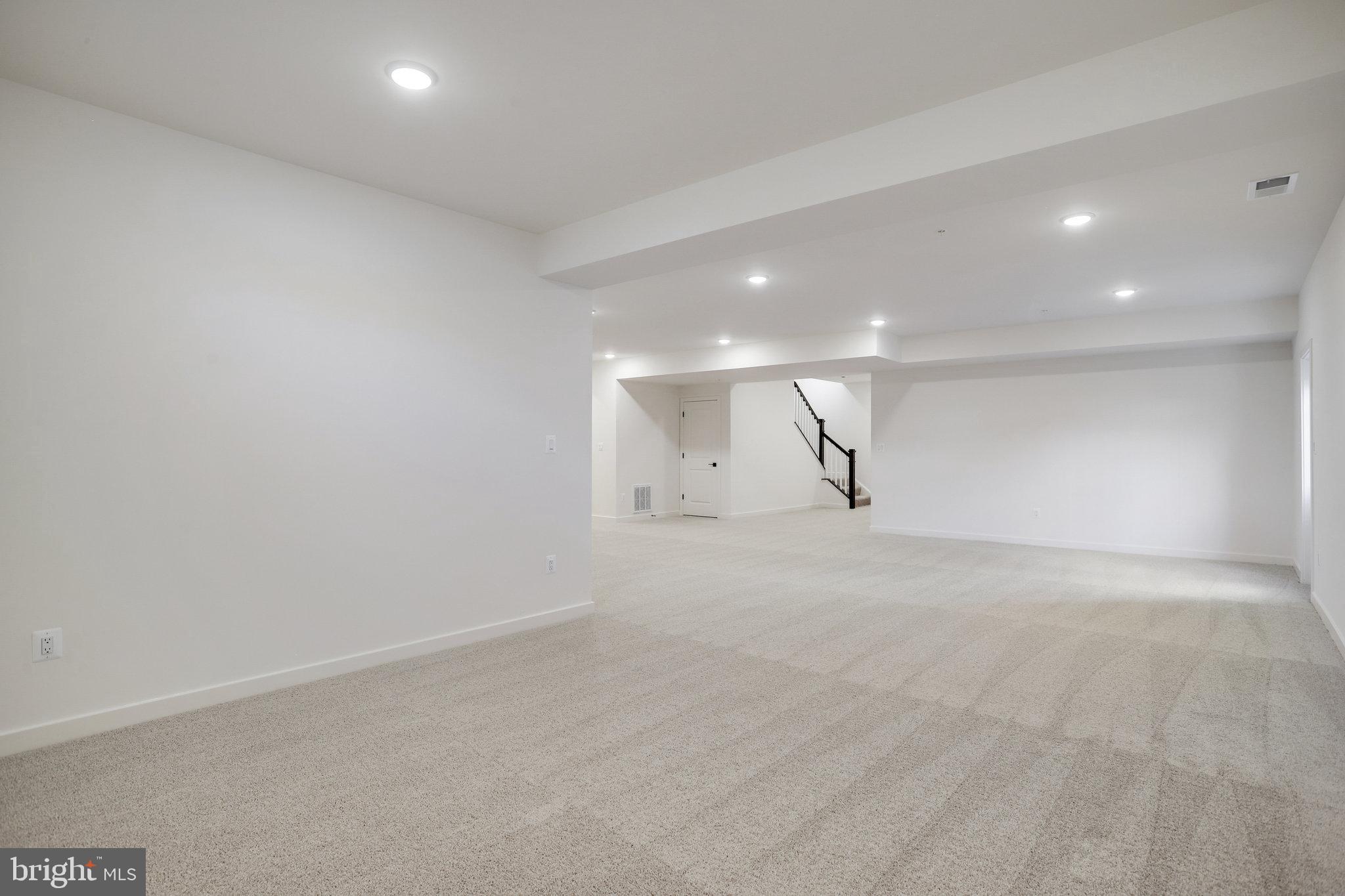 WORTHINGTON GROVE - Residential