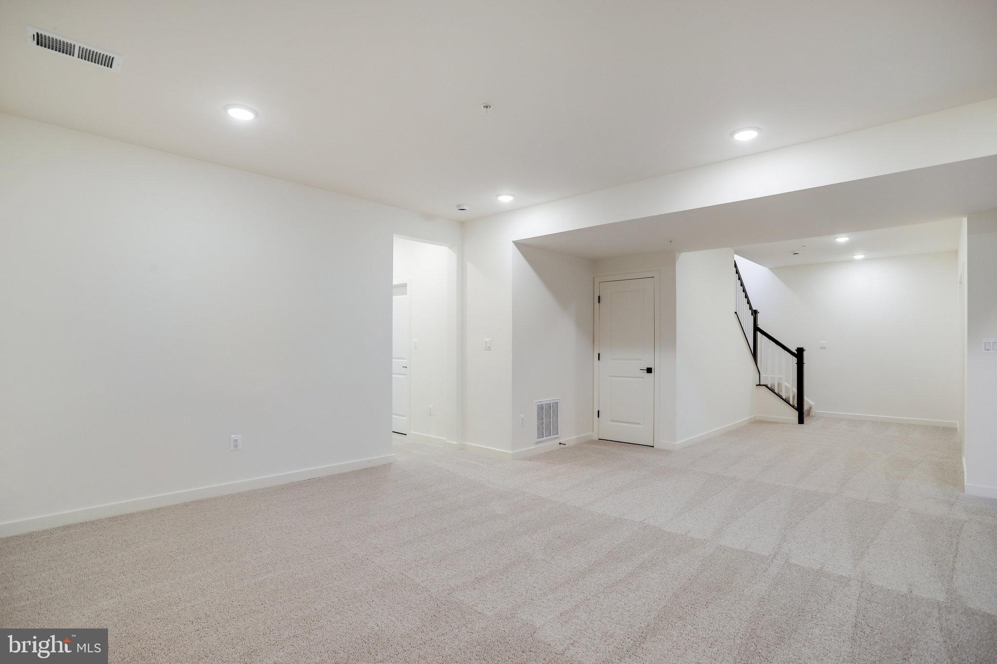 WORTHINGTON GROVE - Residential