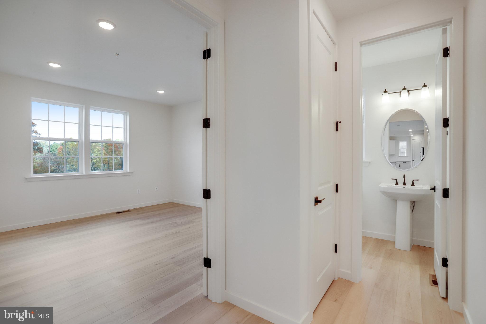 WORTHINGTON GROVE - Residential