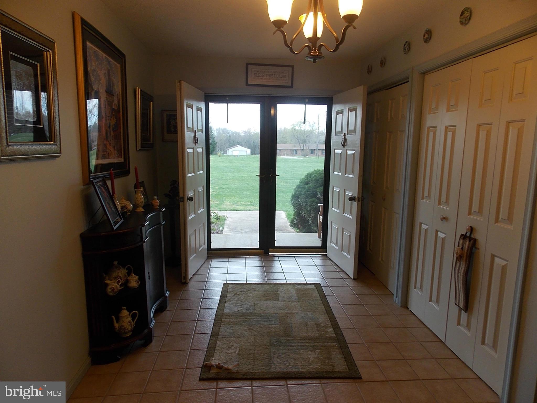 GRAYTON MANOR - Residential