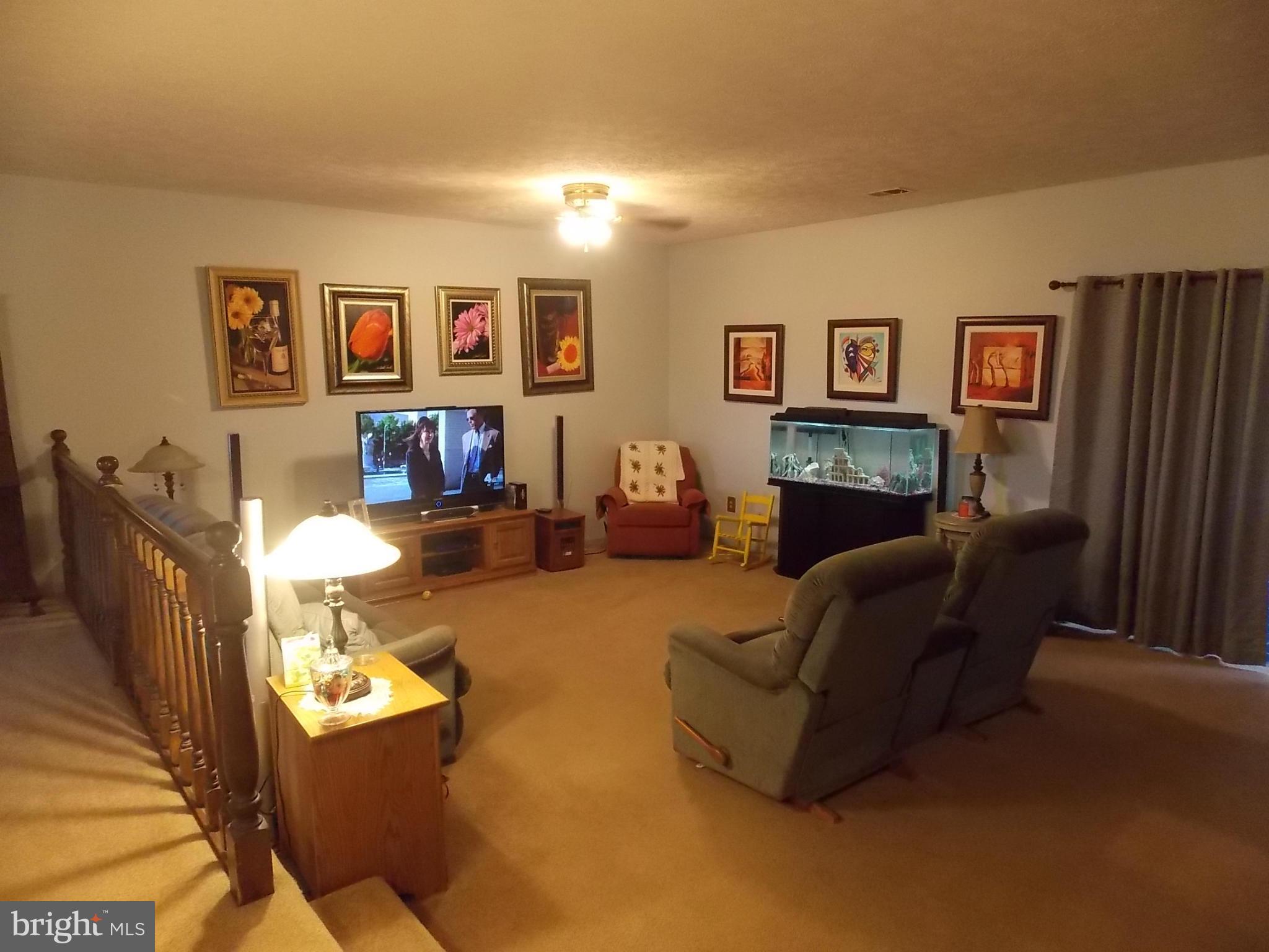 GRAYTON MANOR - Residential