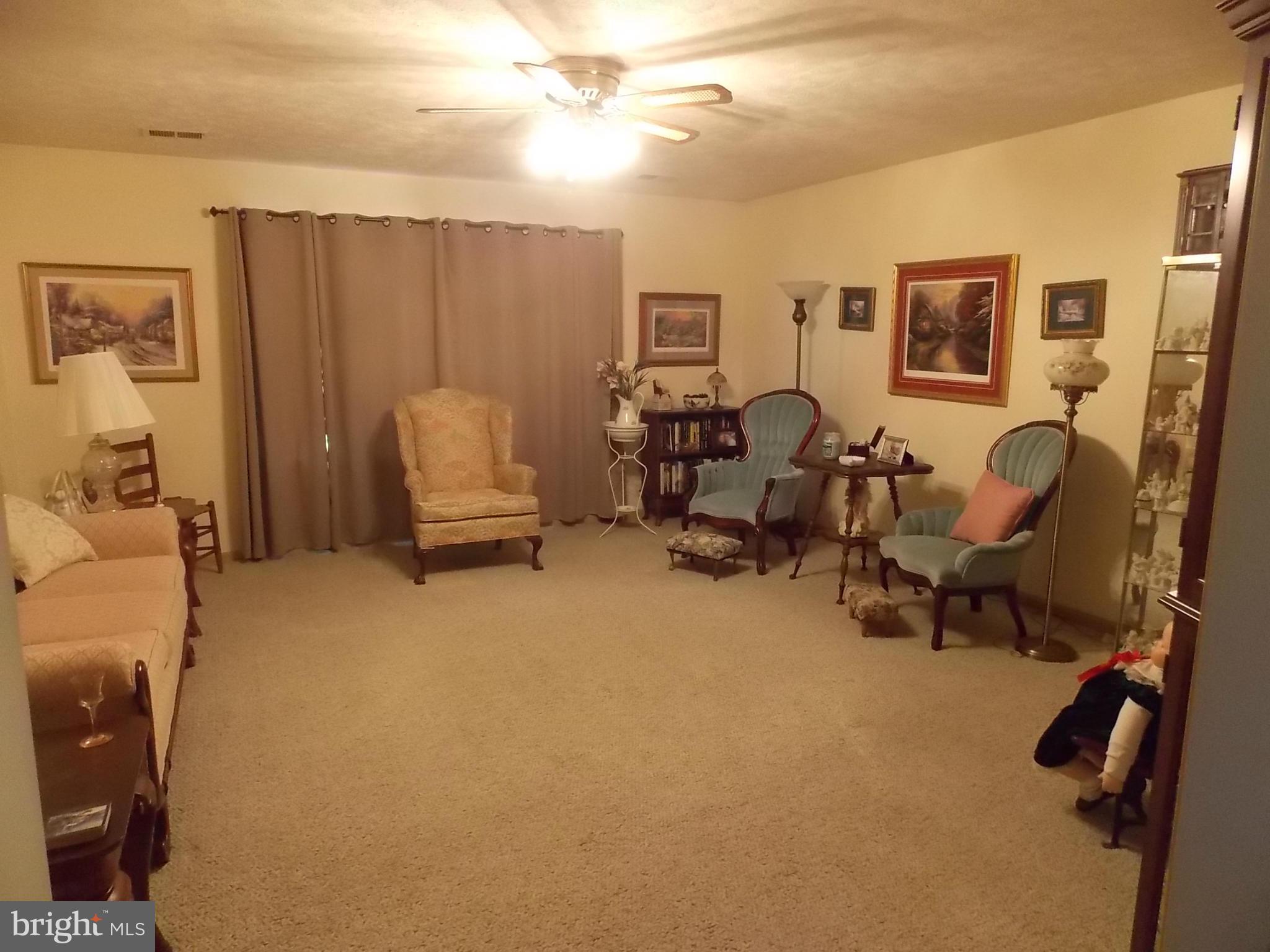 GRAYTON MANOR - Residential