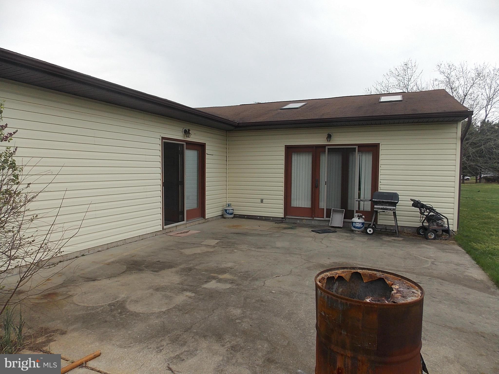 GRAYTON MANOR - Residential