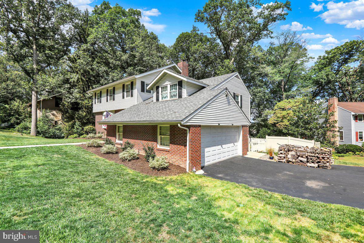13 EDGEDALE COURT