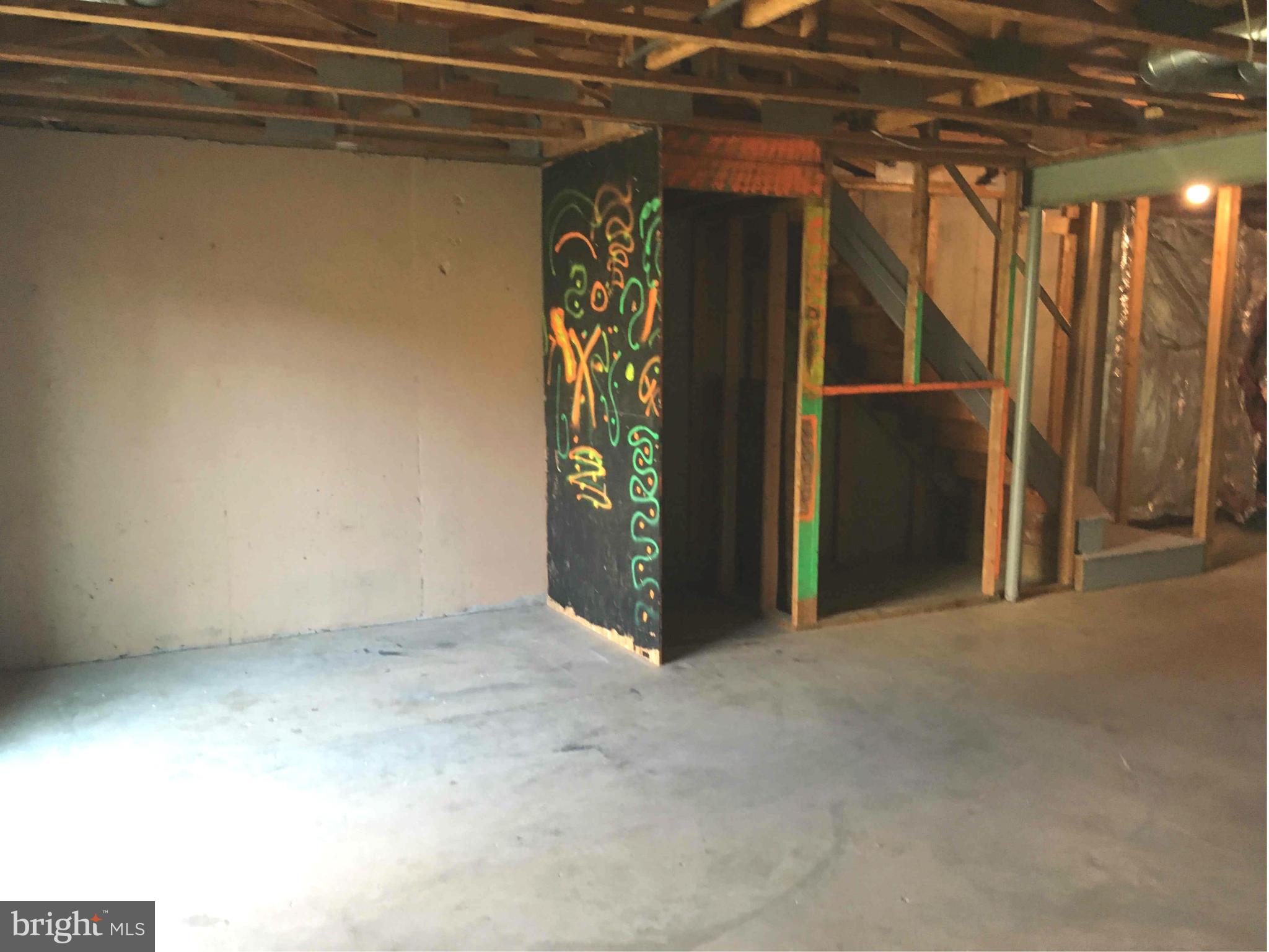 ROCKBURN COMMONS - Residential