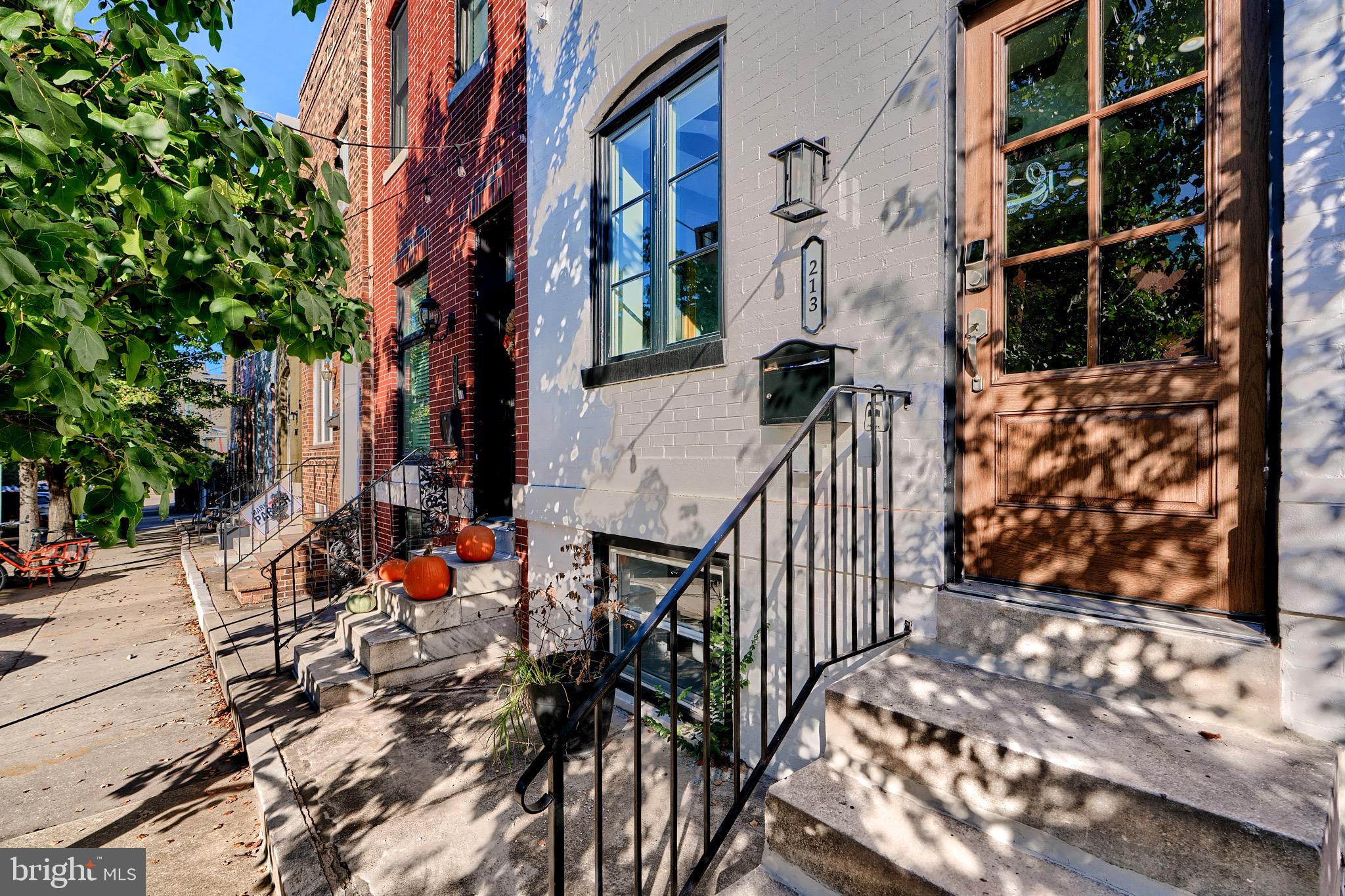 HIGHLANDTOWN - Residential Lease