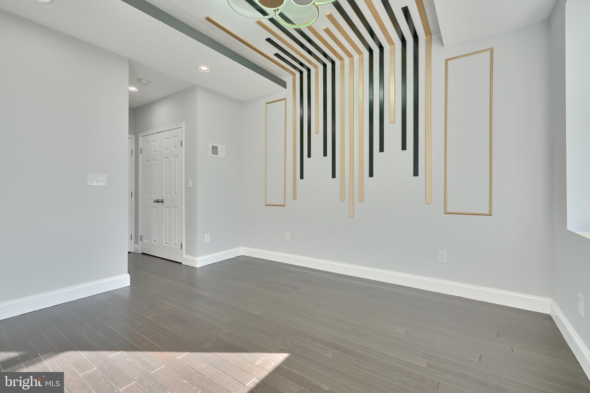 HIGHLANDTOWN - Residential Lease