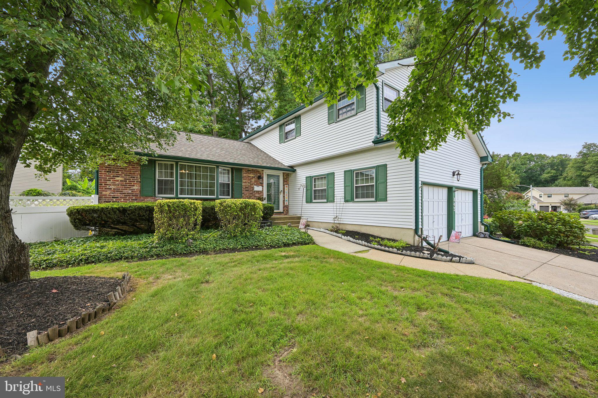 843 LAFAYETTE DRIVE