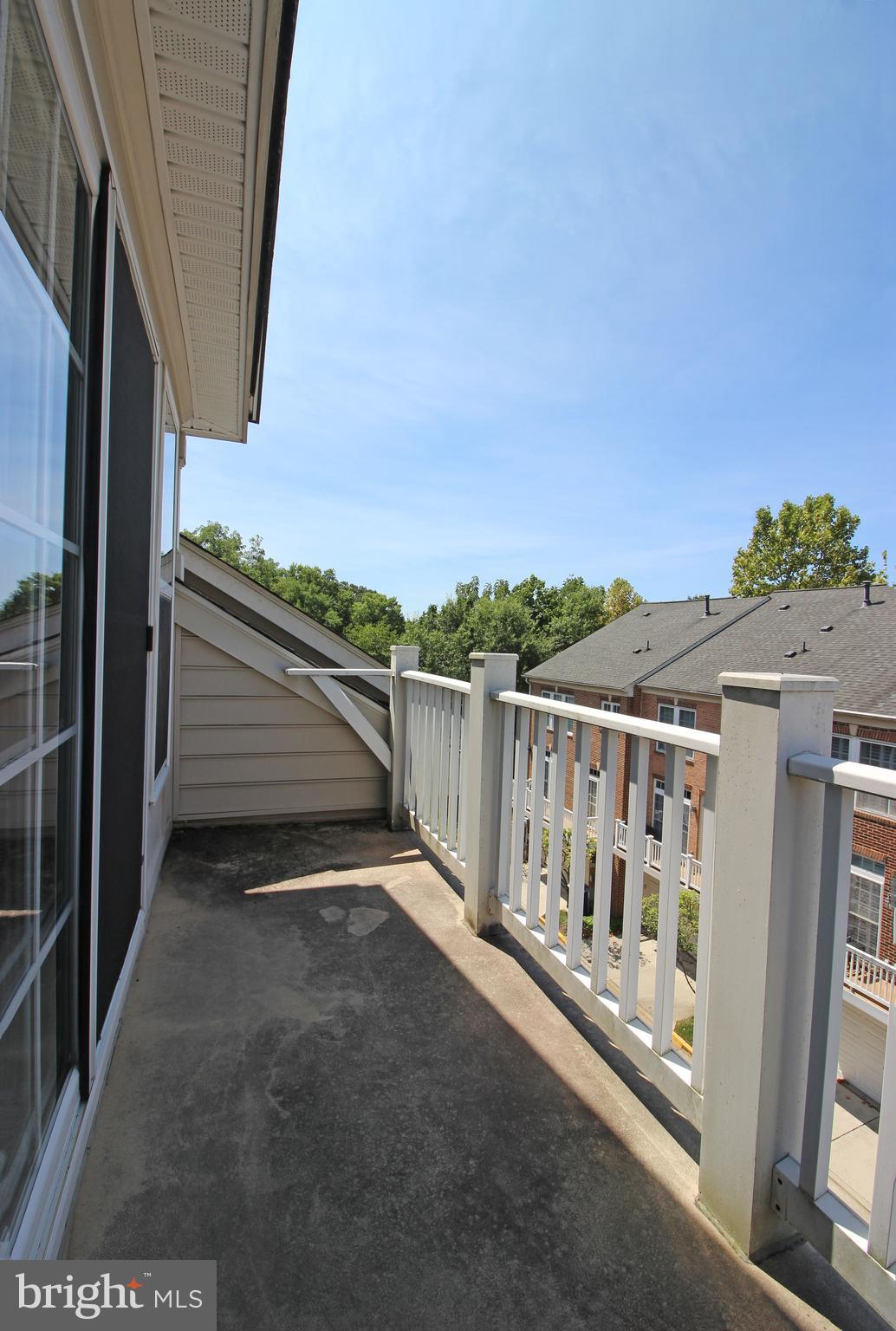 RESERVE AT TYSONS CORNER - Residential Lease