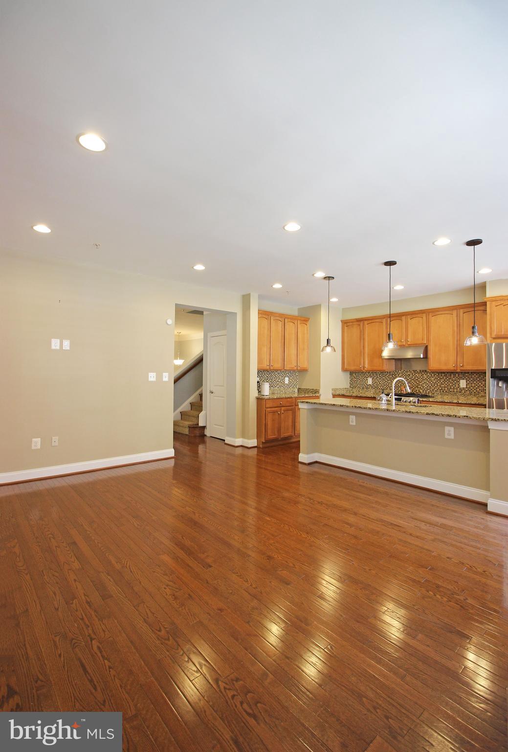 RESERVE AT TYSONS CORNER - Residential Lease