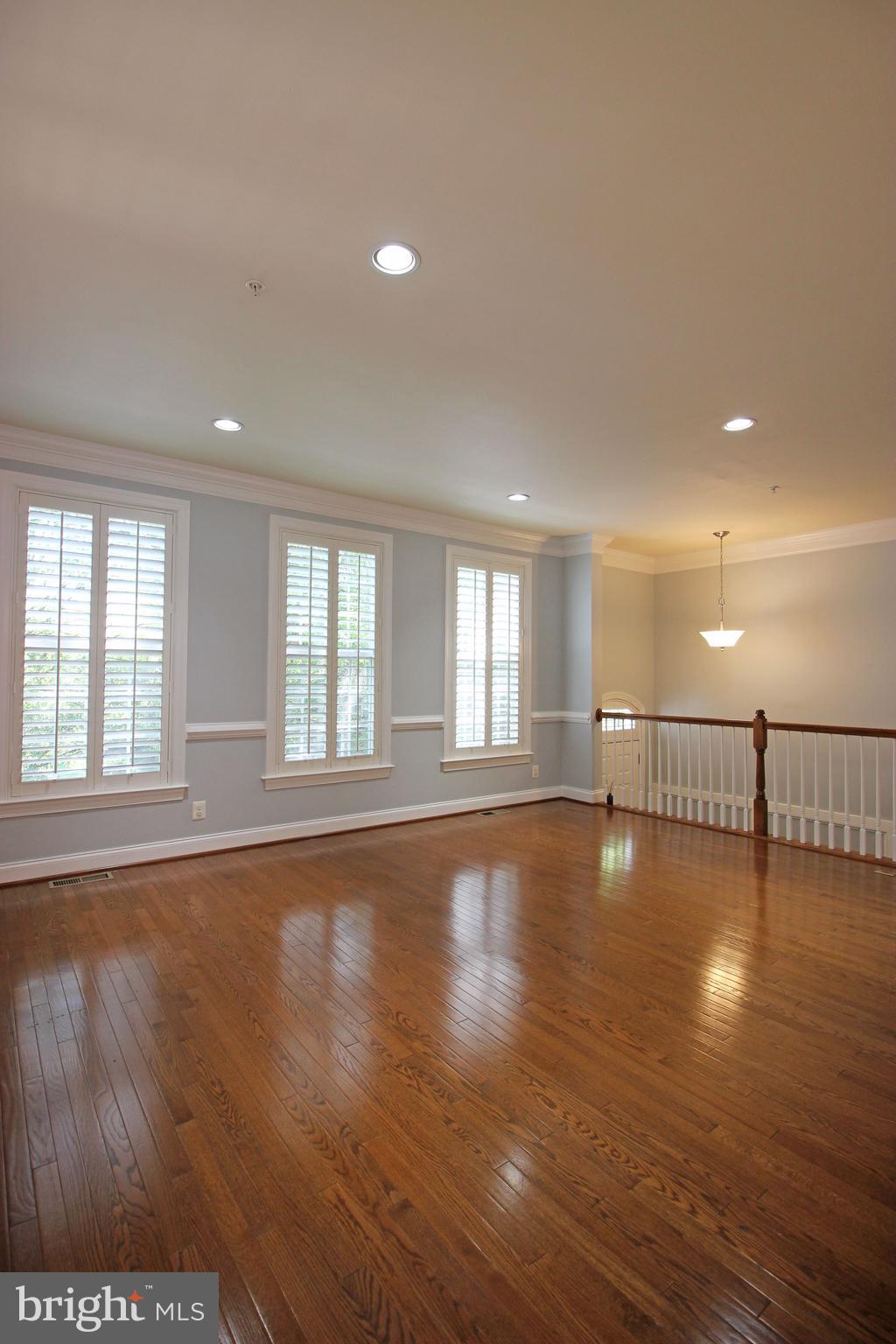 RESERVE AT TYSONS CORNER - Residential Lease