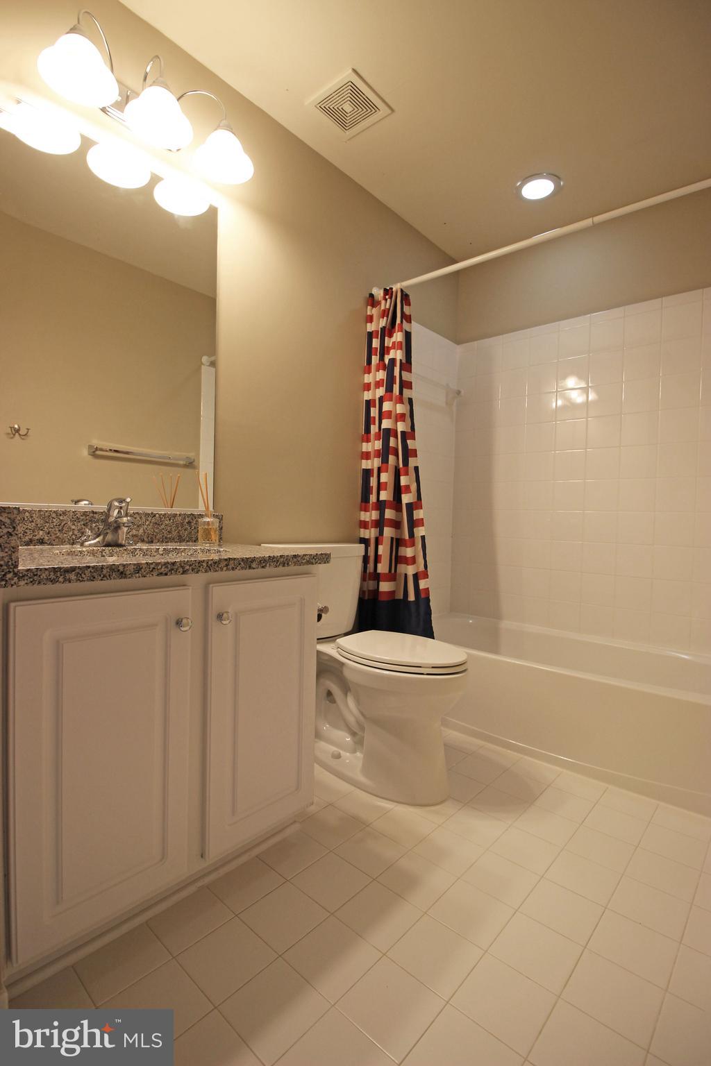 RESERVE AT TYSONS CORNER - Residential Lease