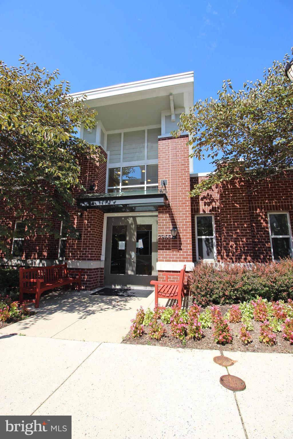 RESERVE AT TYSONS CORNER - Residential Lease