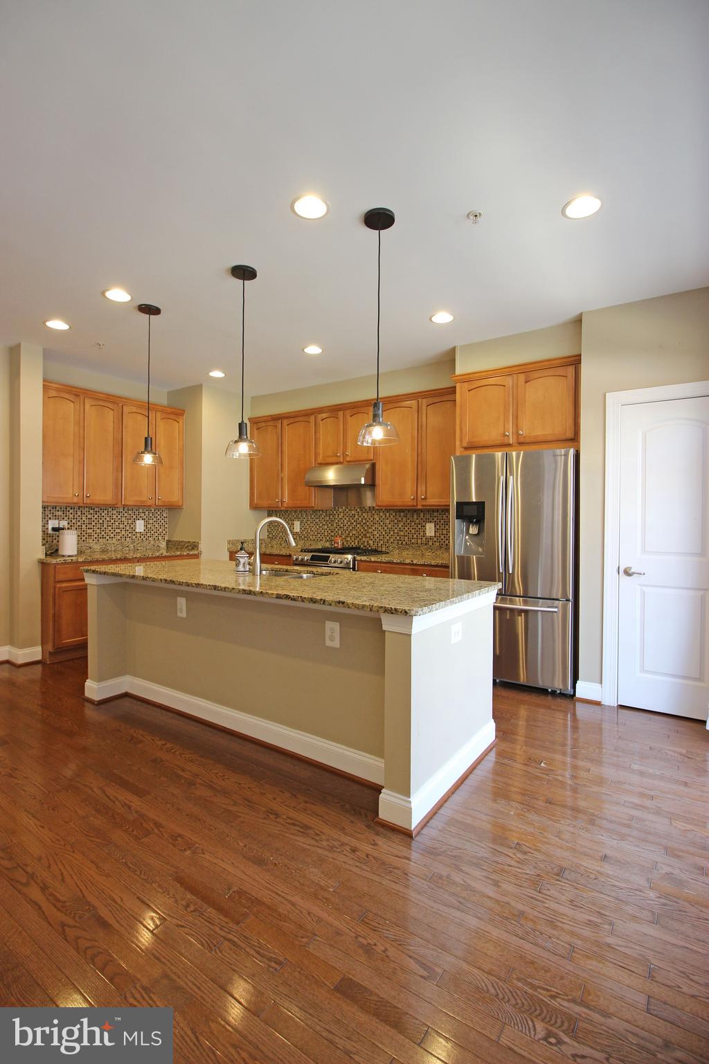 RESERVE AT TYSONS CORNER - Residential Lease