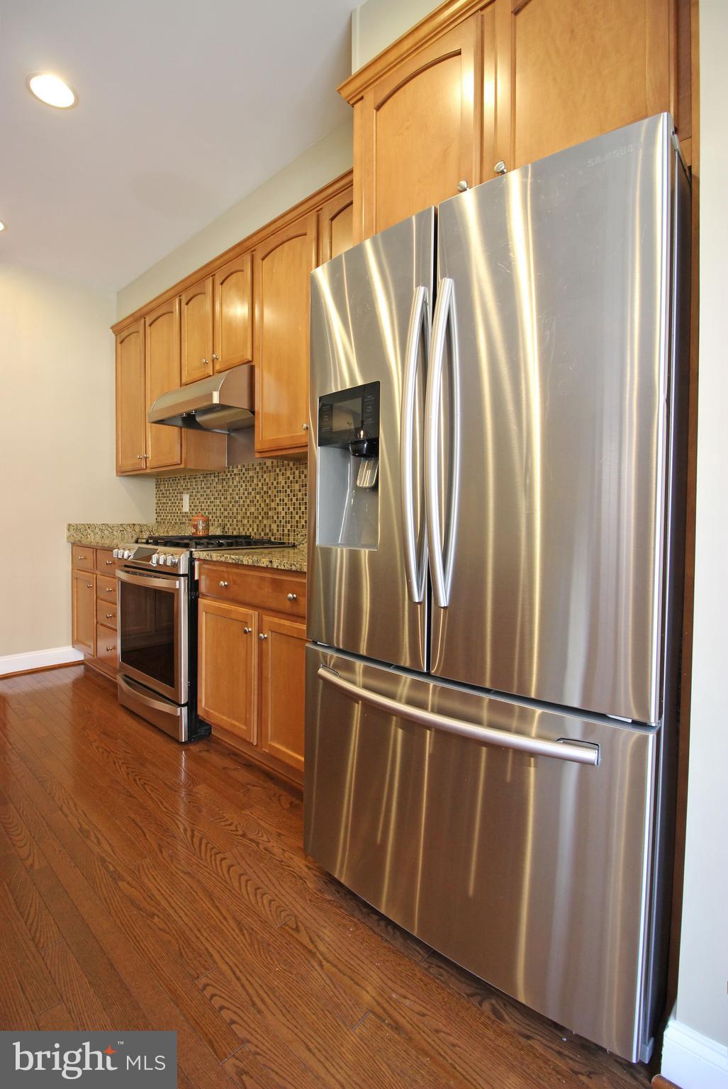 RESERVE AT TYSONS CORNER - Residential Lease