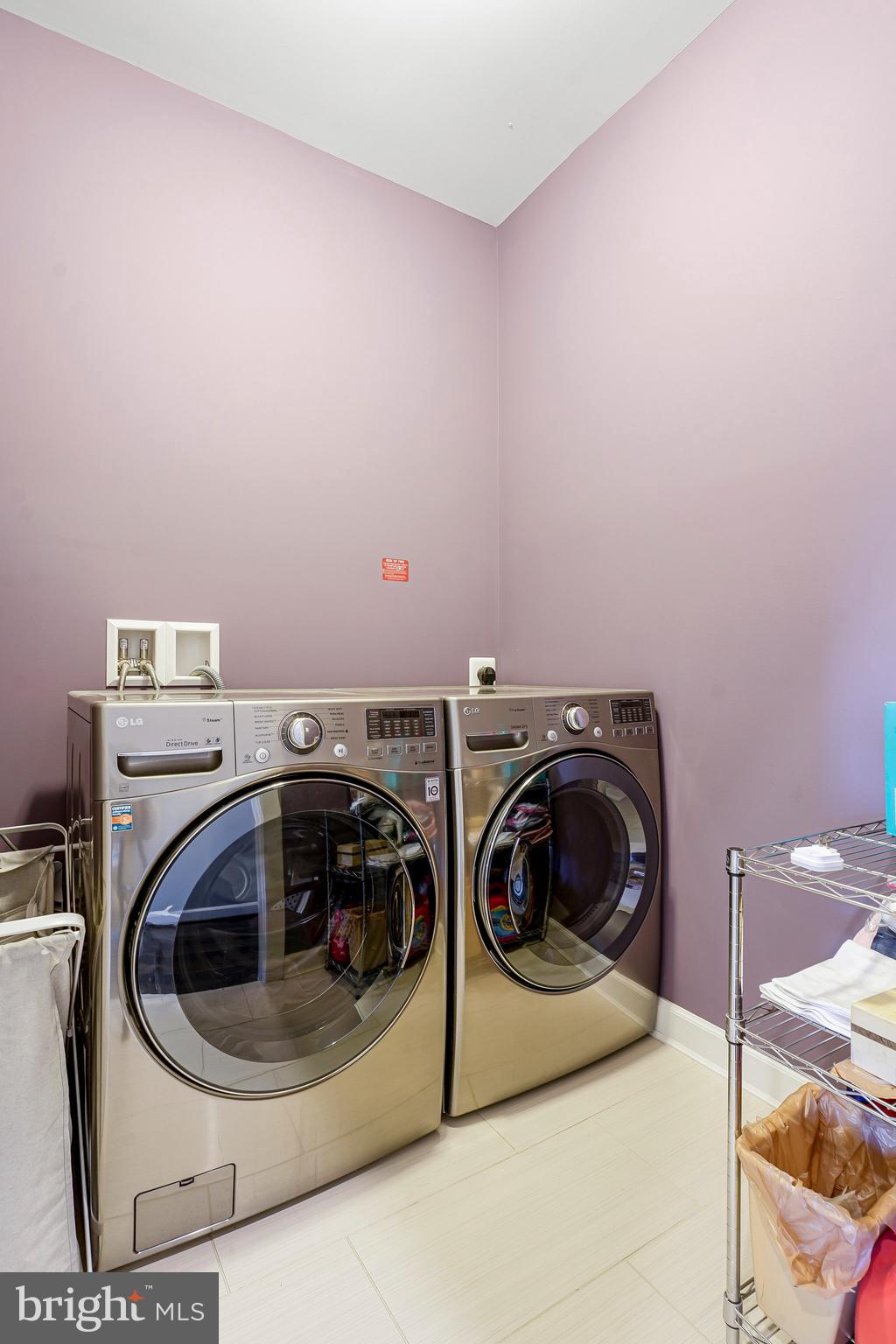 ONE LOUDOUN LAND BAY B - Residential