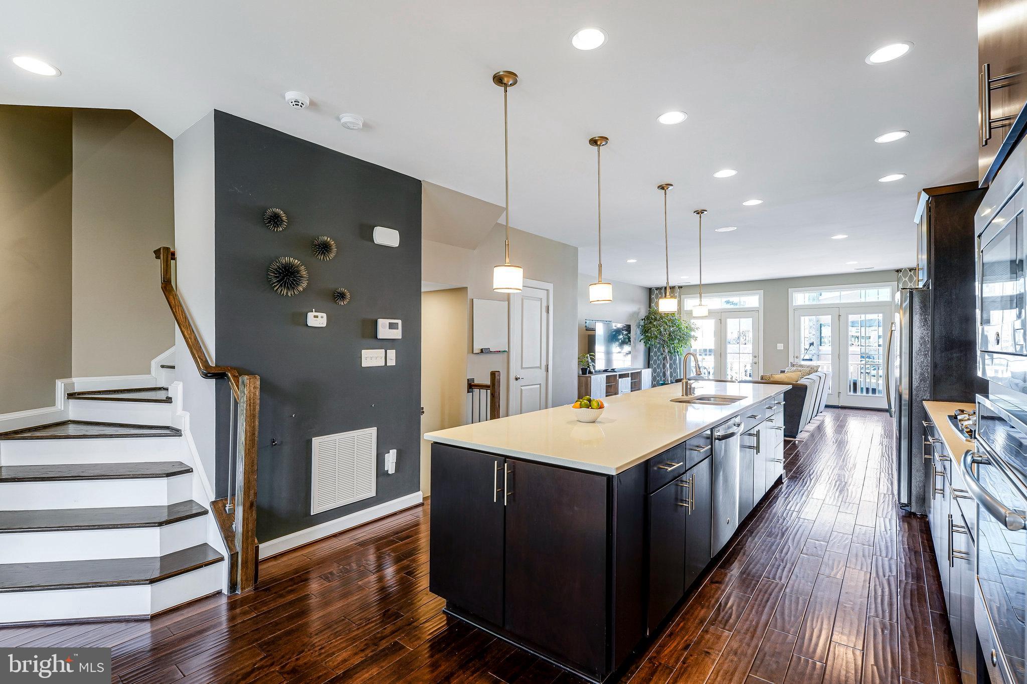 ONE LOUDOUN LAND BAY B - Residential