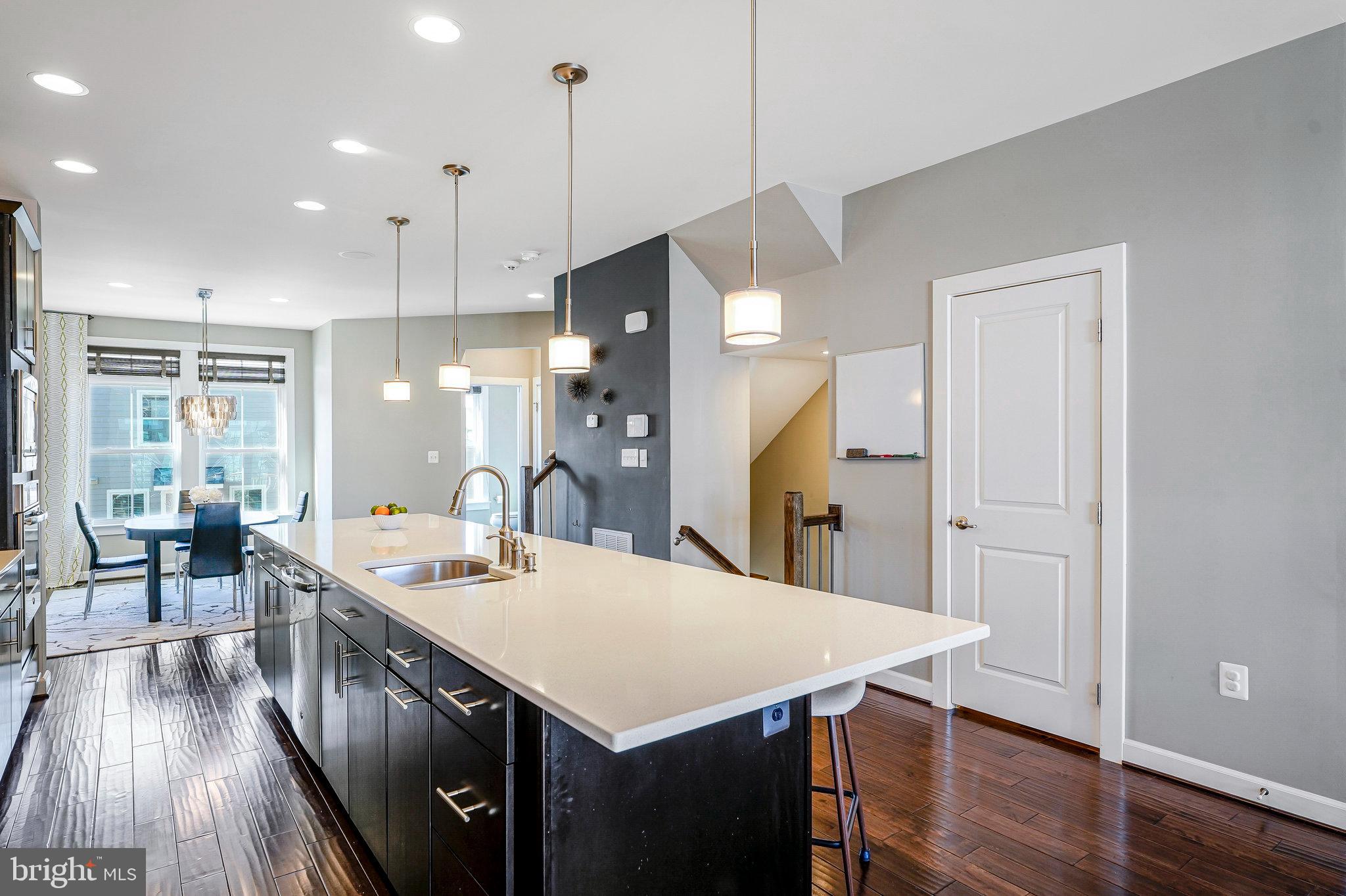 ONE LOUDOUN LAND BAY B - Residential