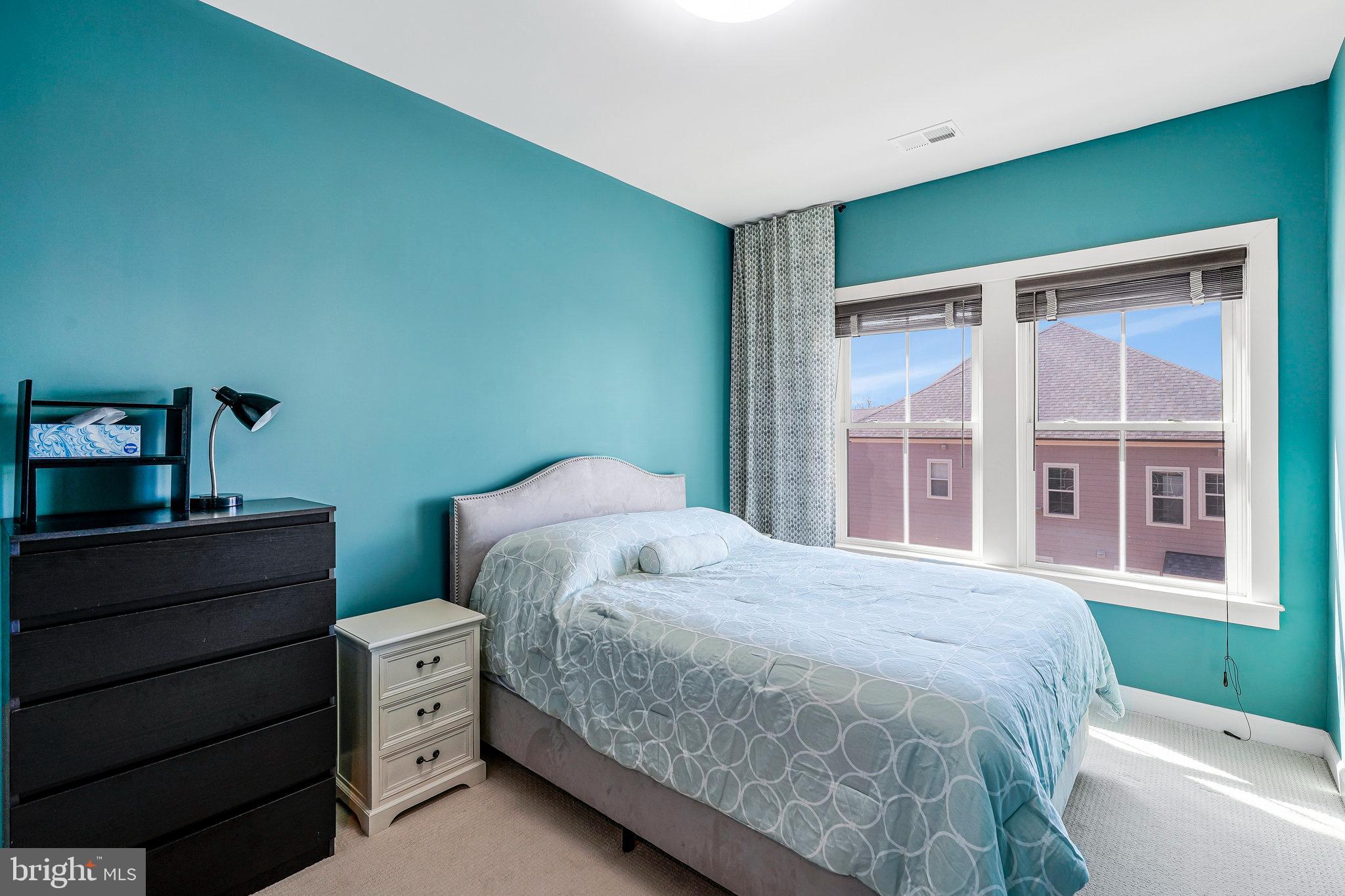 ONE LOUDOUN LAND BAY B - Residential