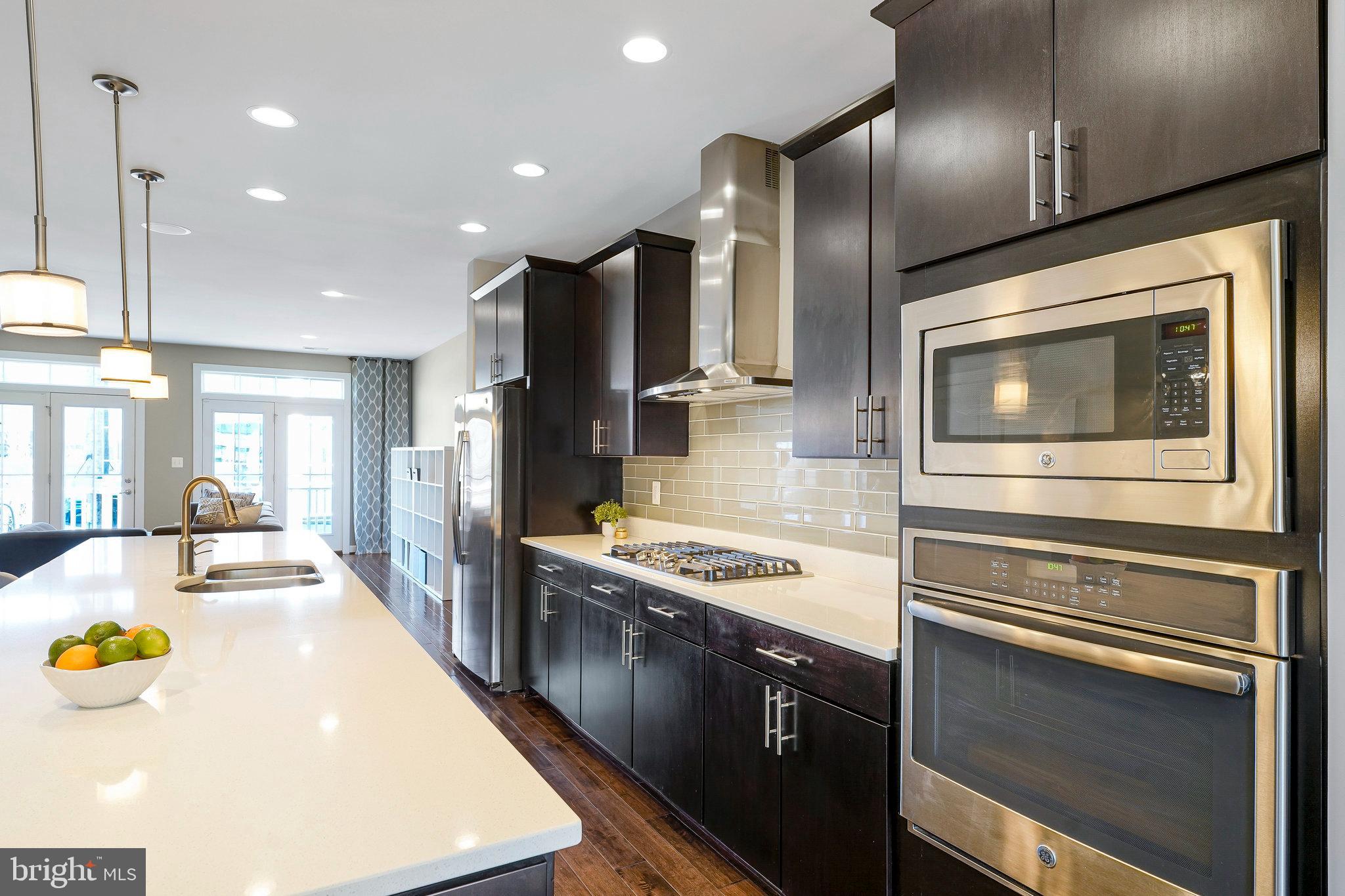 ONE LOUDOUN LAND BAY B - Residential