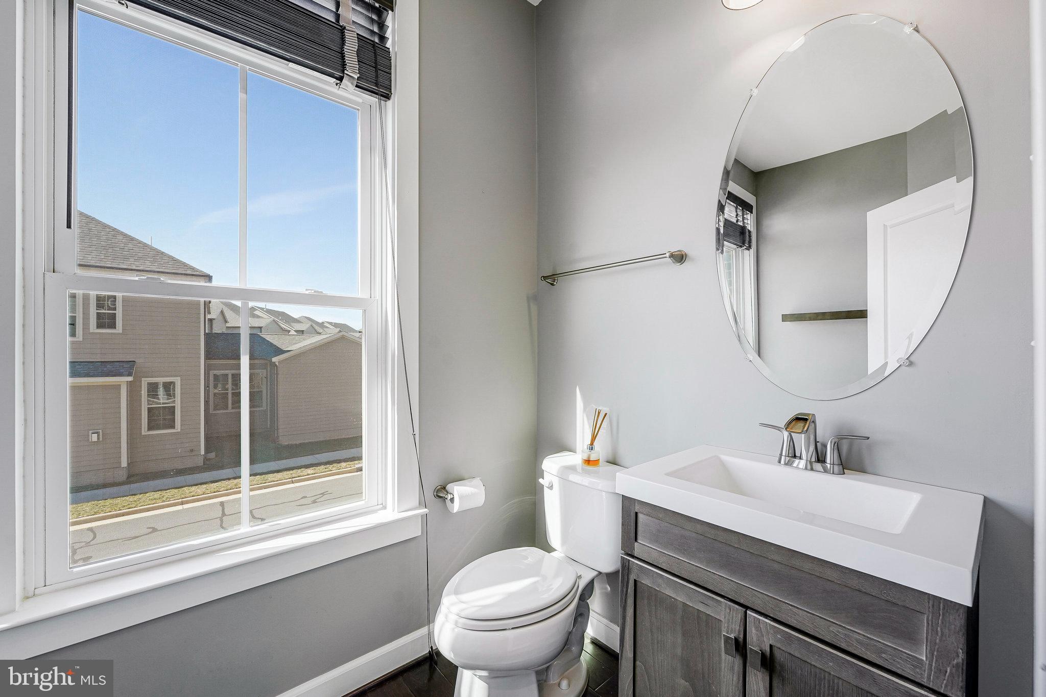 ONE LOUDOUN LAND BAY B - Residential