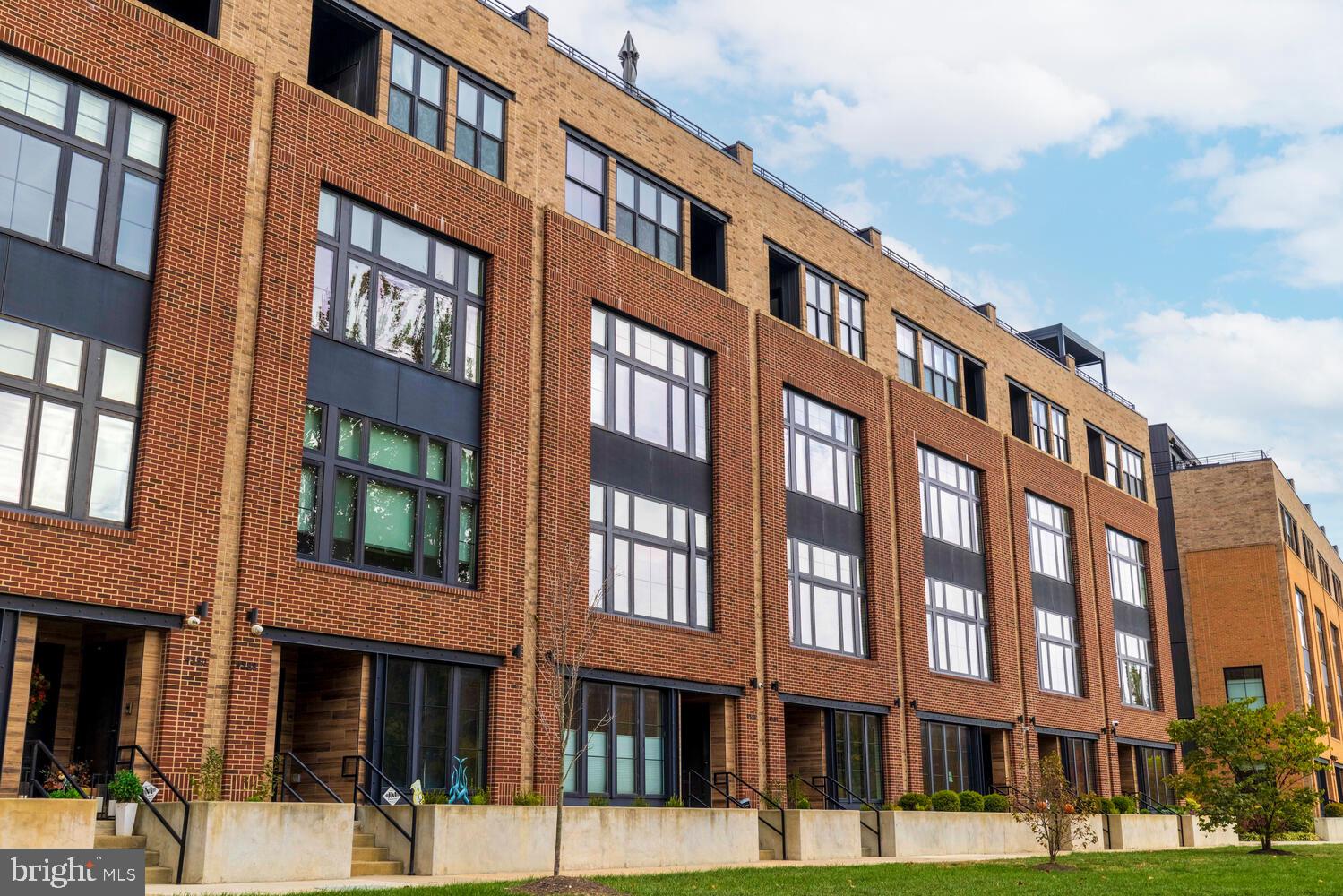 MANAYUNK - Residential