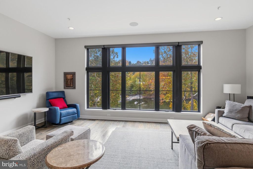 Photo of 4586 Riverside Way, PHILADELPHIA, PA 19127 (MLS # PAPH2554286)