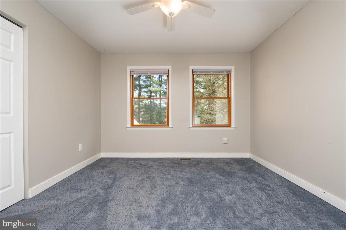 TRIADELPHIA FARMS II - Residential