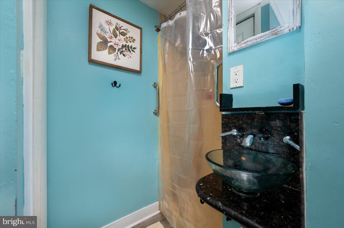 TRIADELPHIA FARMS II - Residential