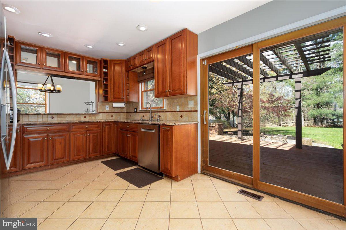 TRIADELPHIA FARMS II - Residential