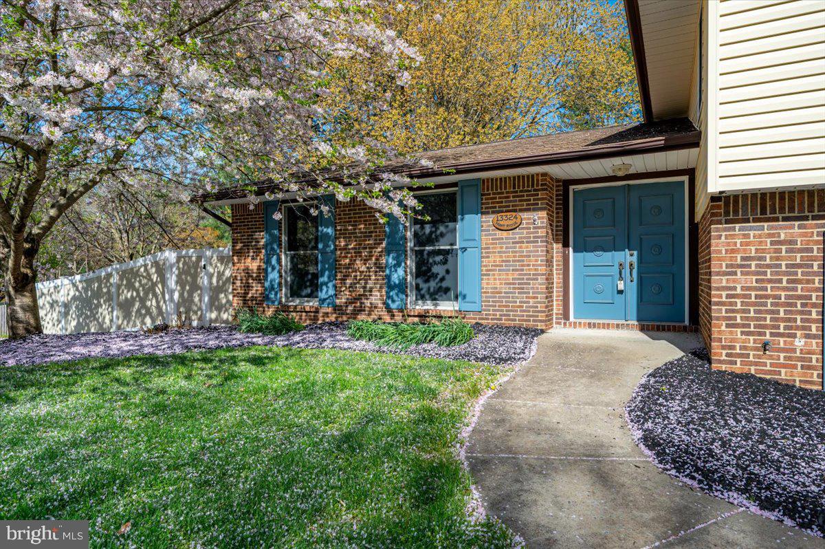 TRIADELPHIA FARMS II - Residential