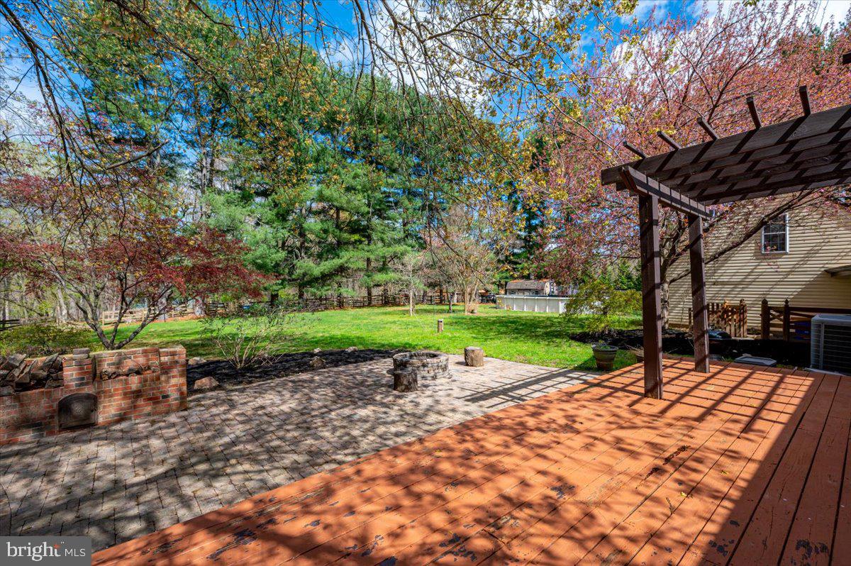 TRIADELPHIA FARMS II - Residential