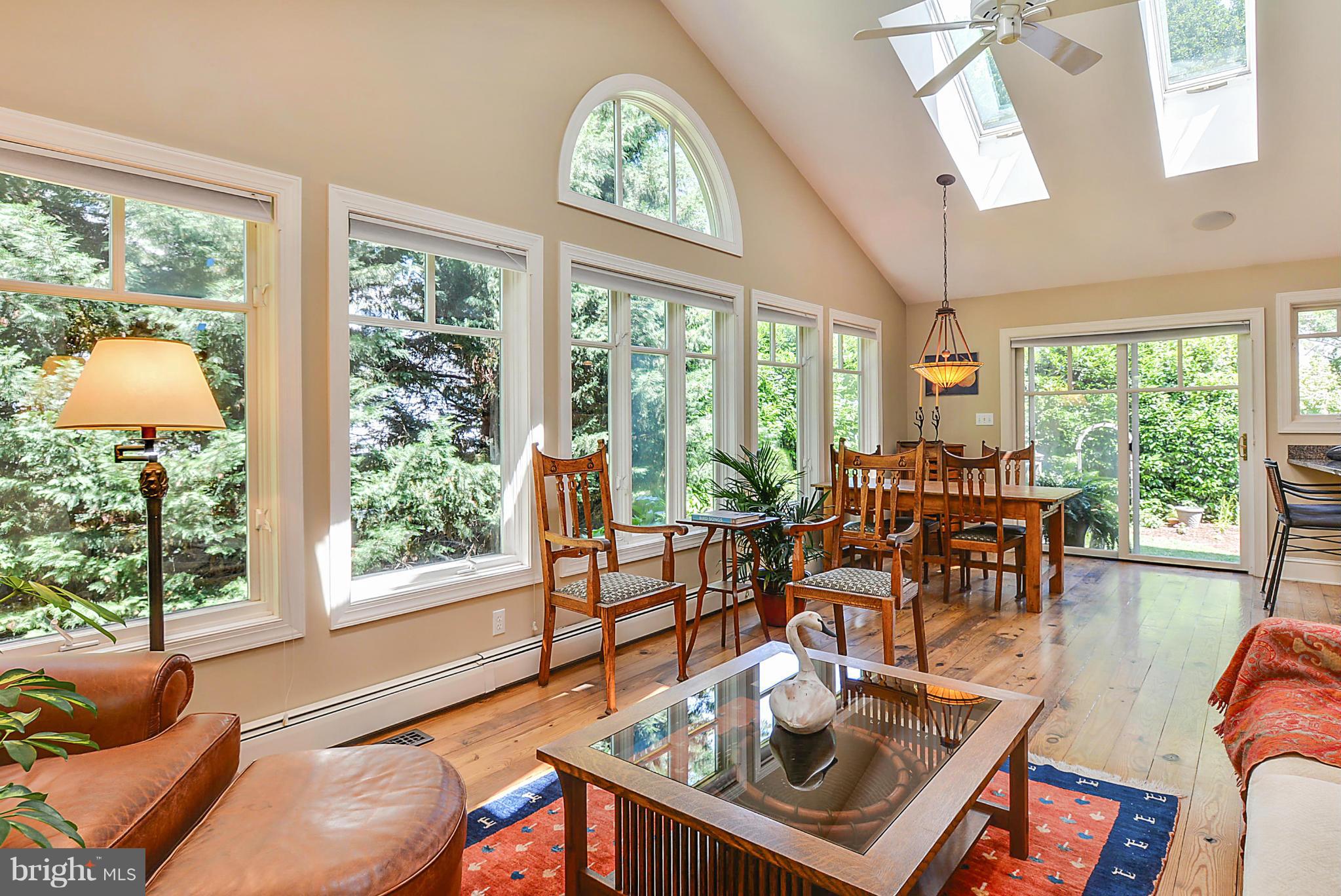 PENDENNIS MOUNT - Residential