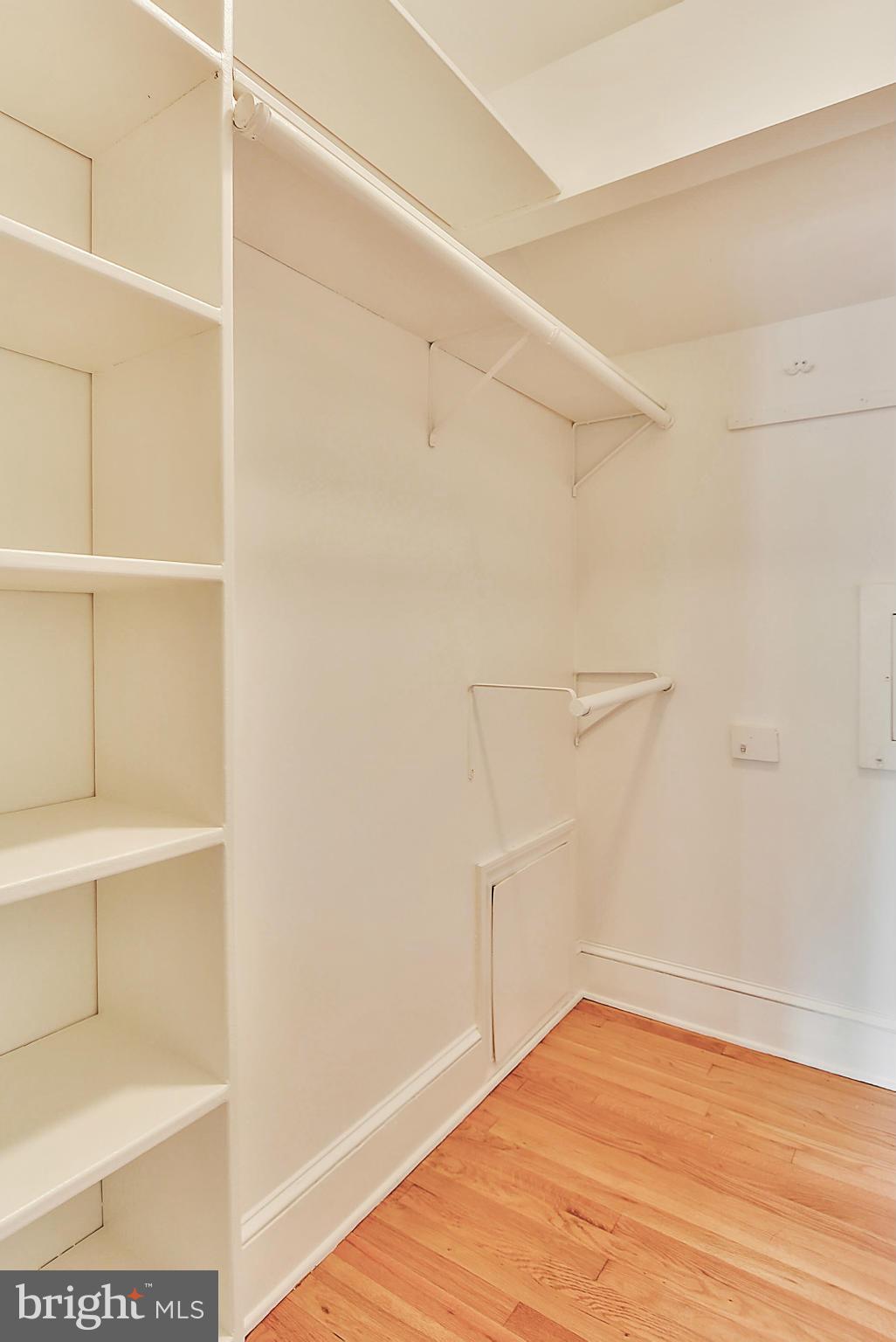 PENDENNIS MOUNT - Residential