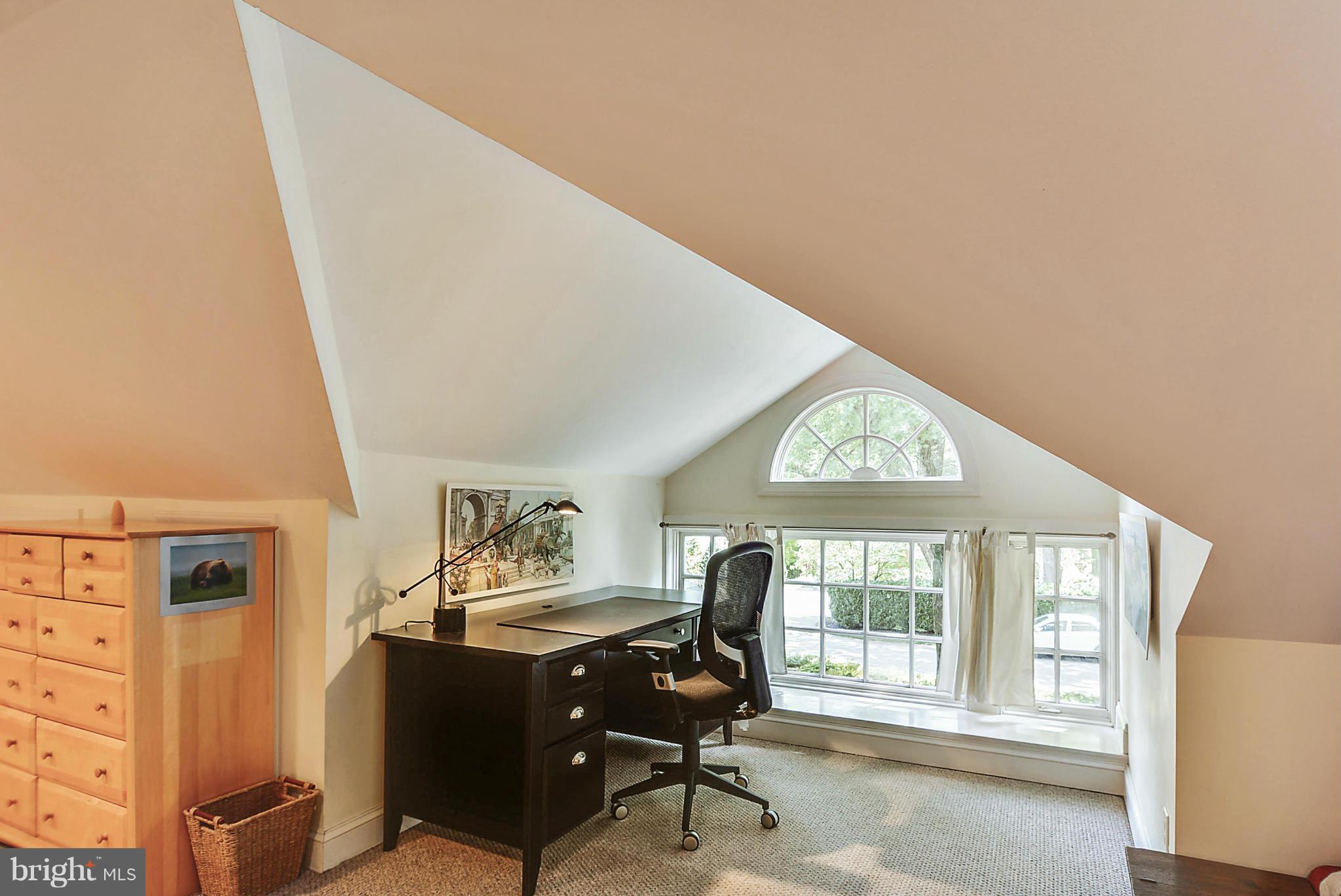 PENDENNIS MOUNT - Residential