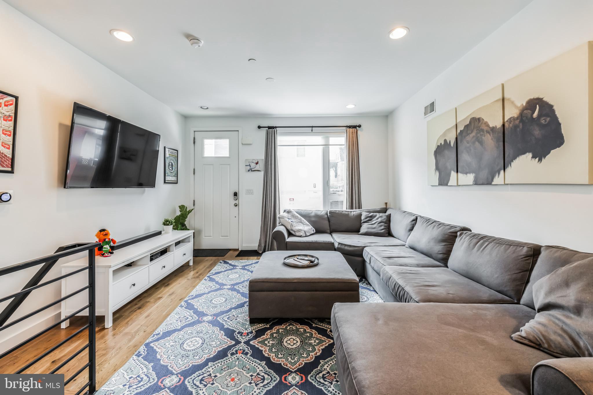 POINT BREEZE - Residential