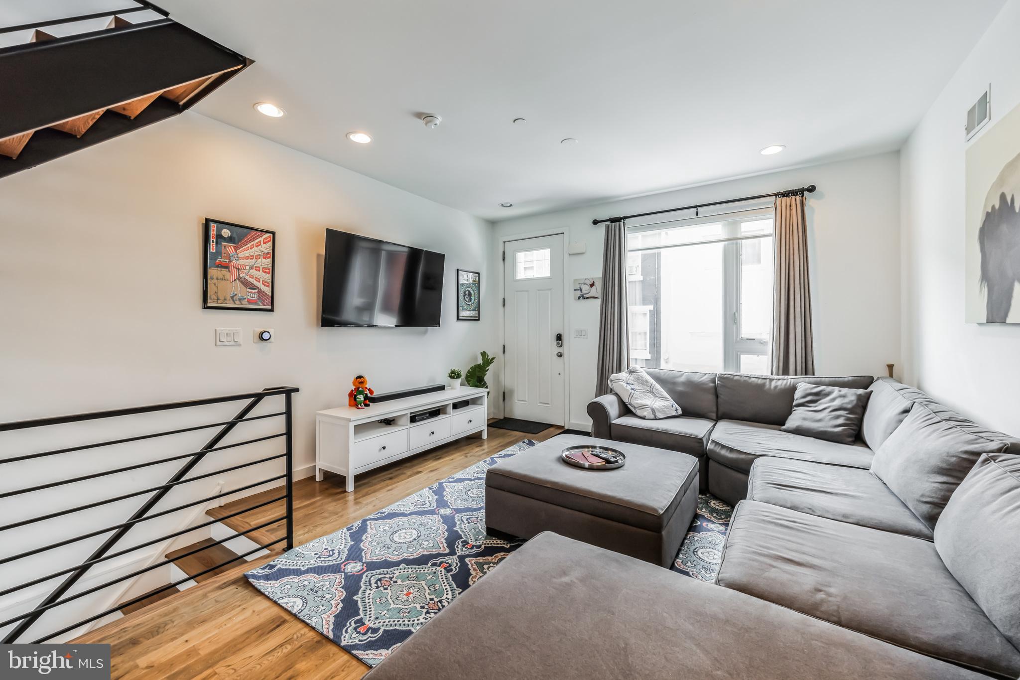 POINT BREEZE - Residential