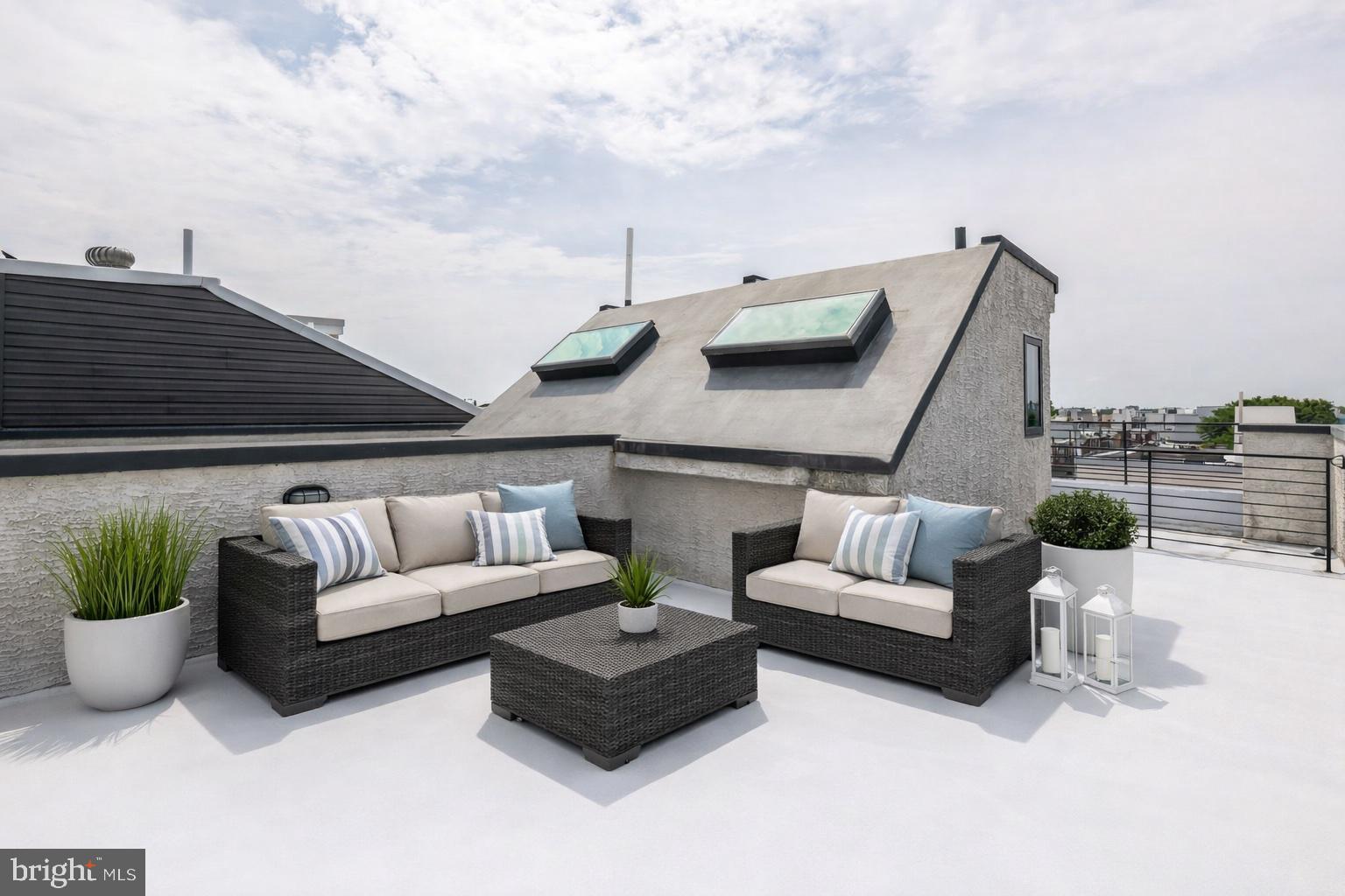 POINT BREEZE - Residential