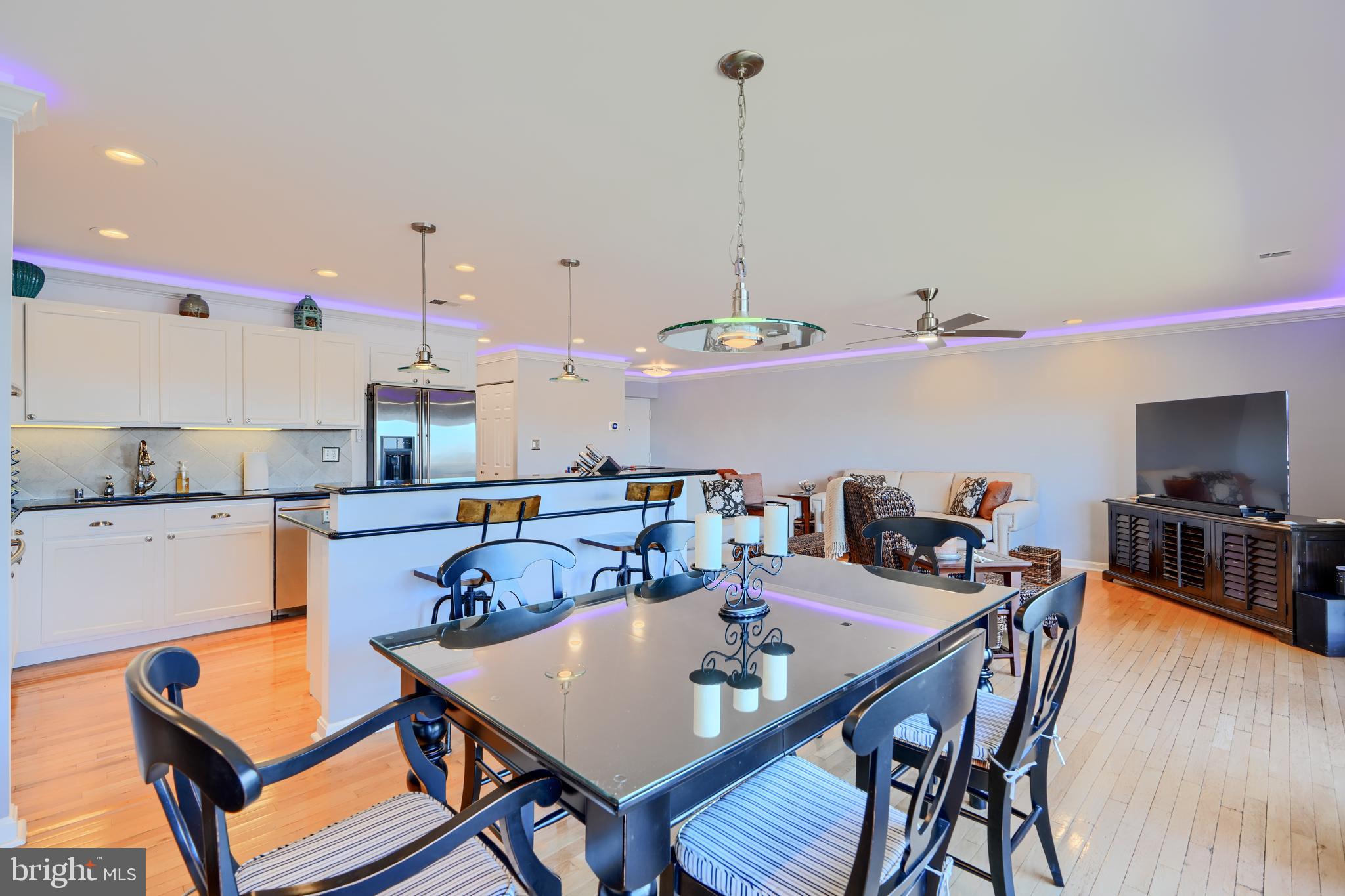 GUNPOWDER COVE - Residential