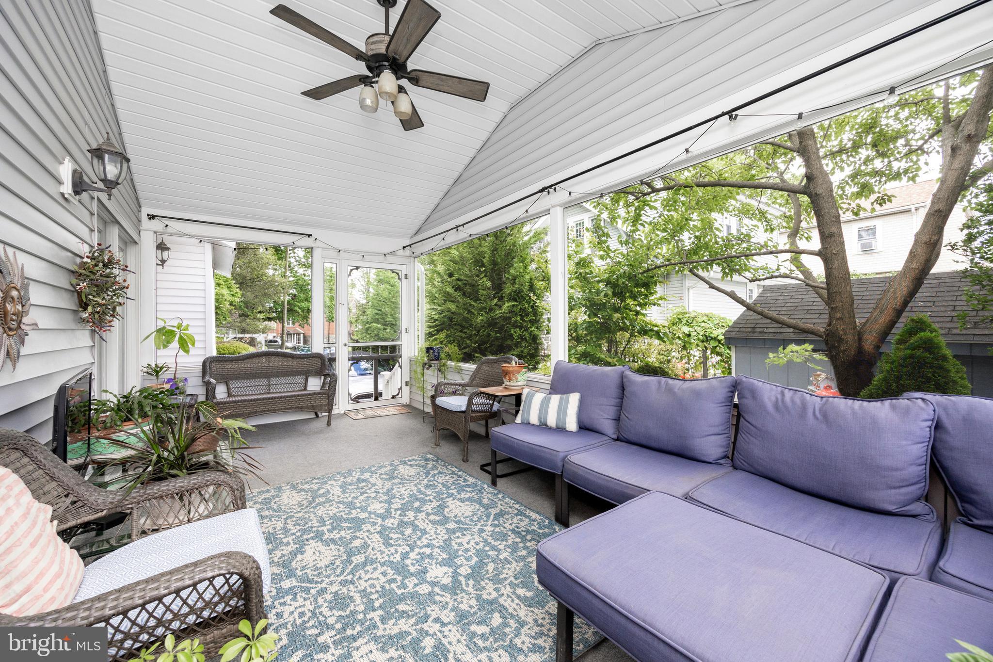 LYNNWOOD - Residential
