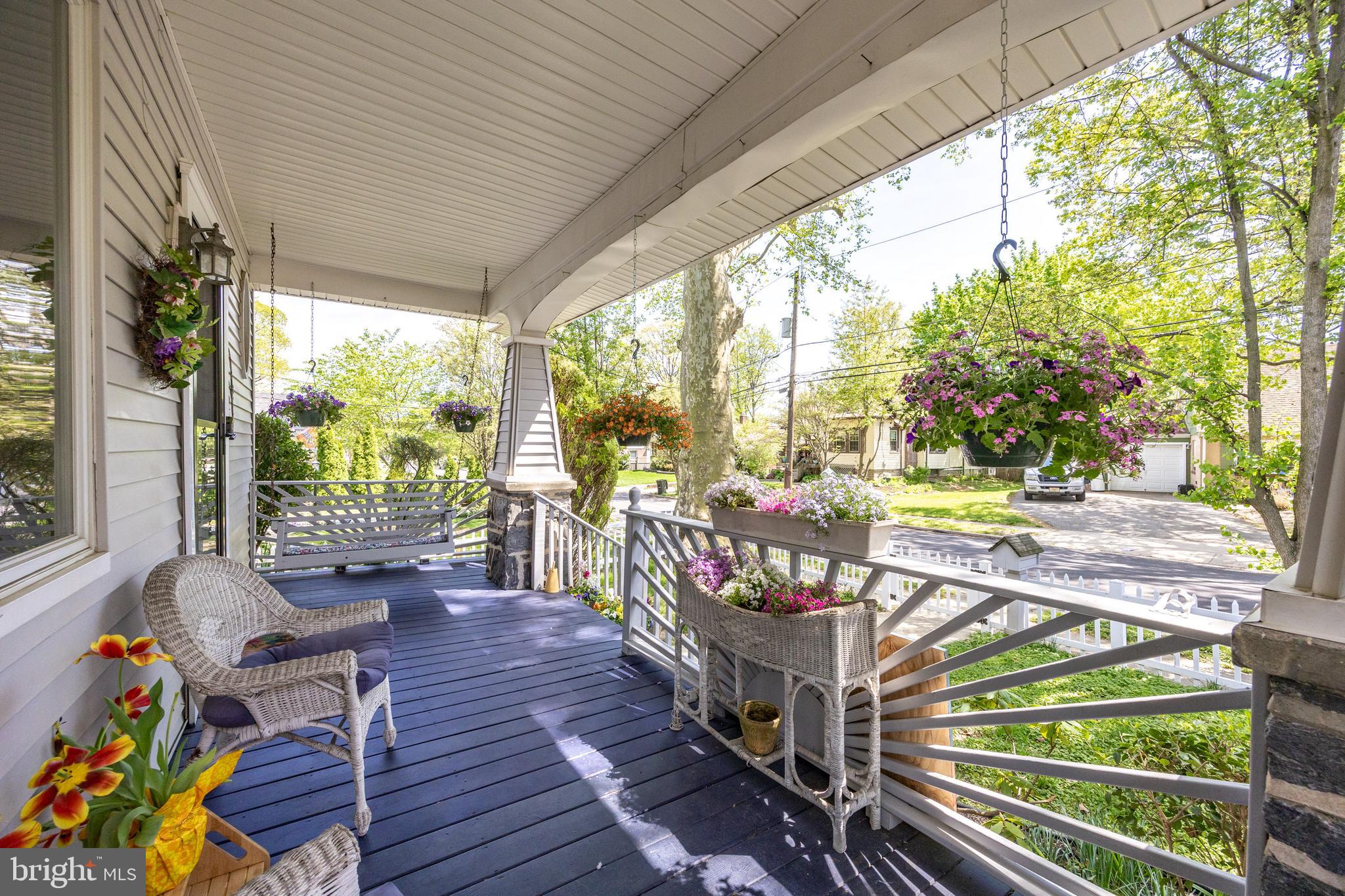 LYNNWOOD - Residential