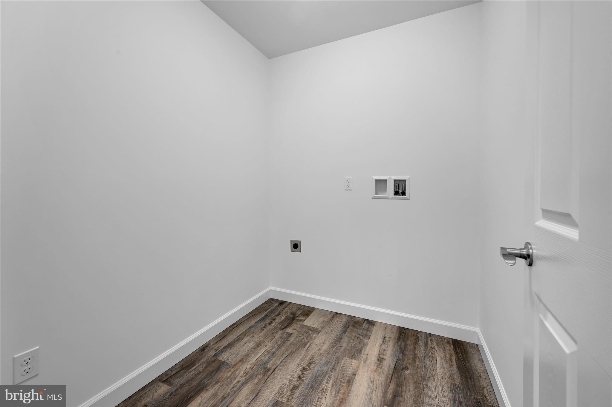 LAKE WYNONAH - Residential