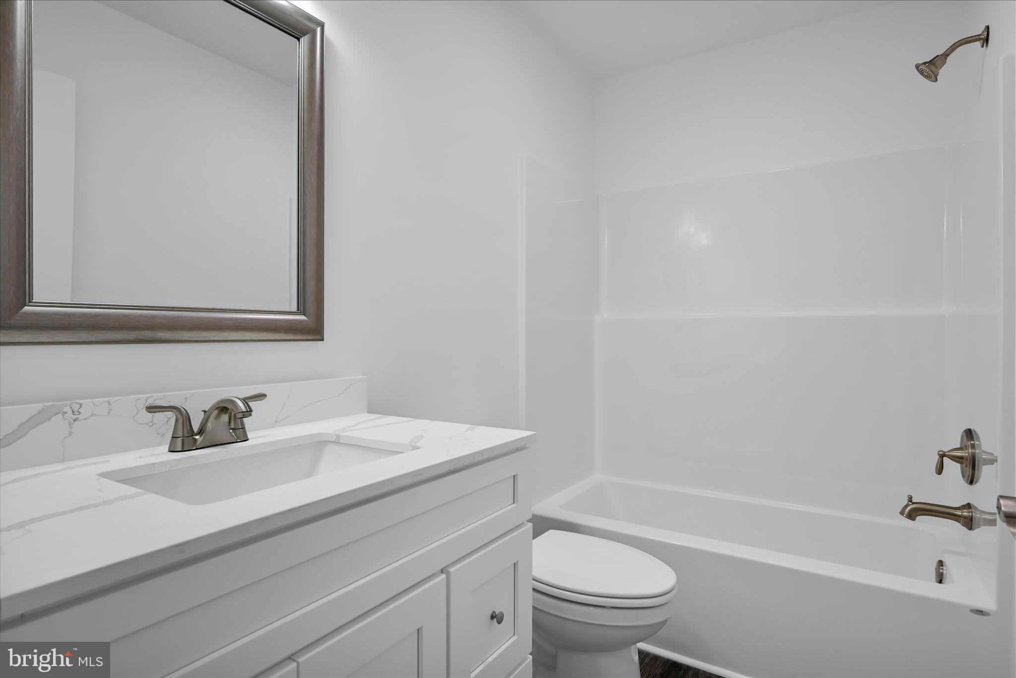 LAKE WYNONAH - Residential