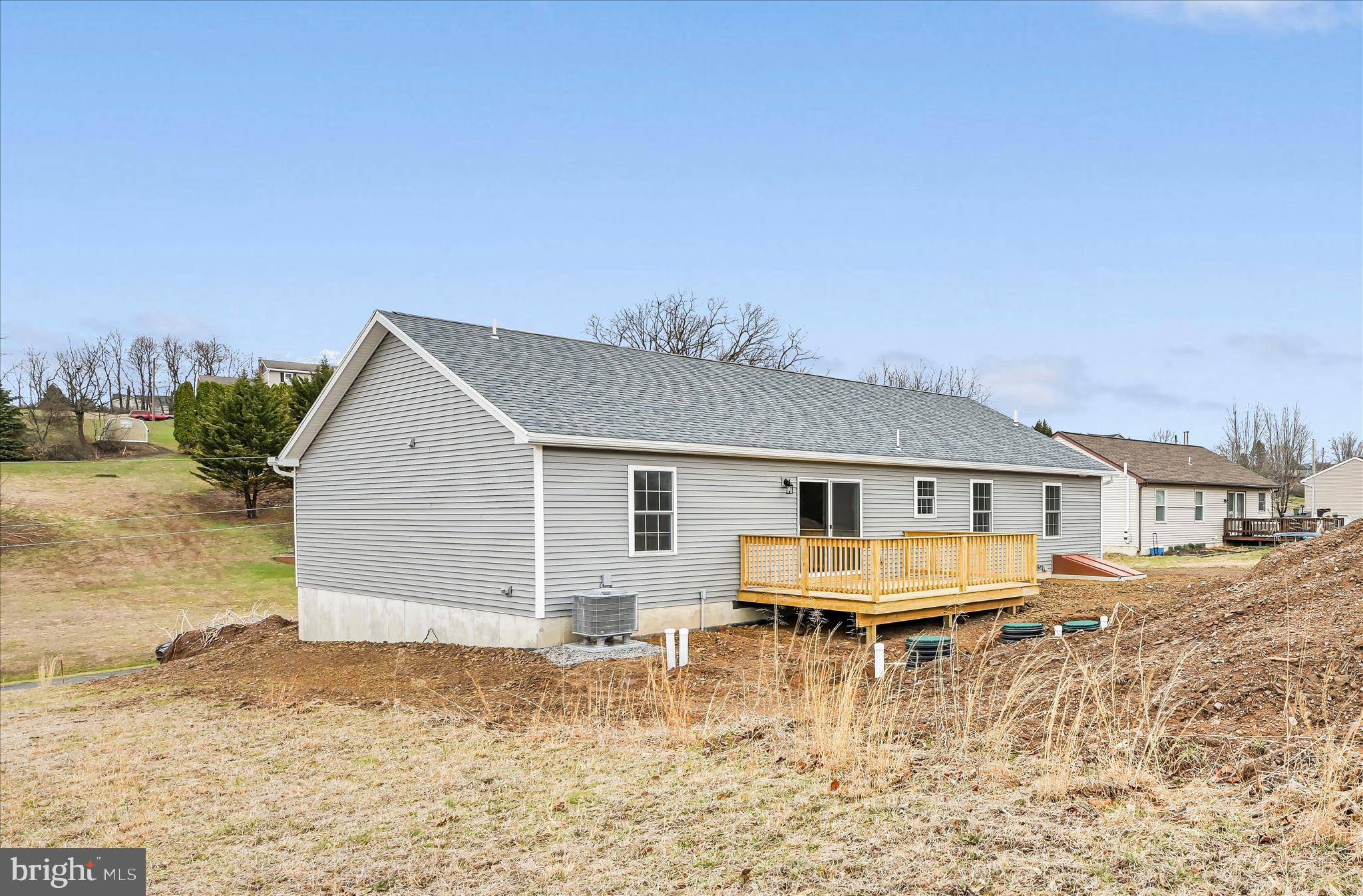 LAKE WYNONAH - Residential